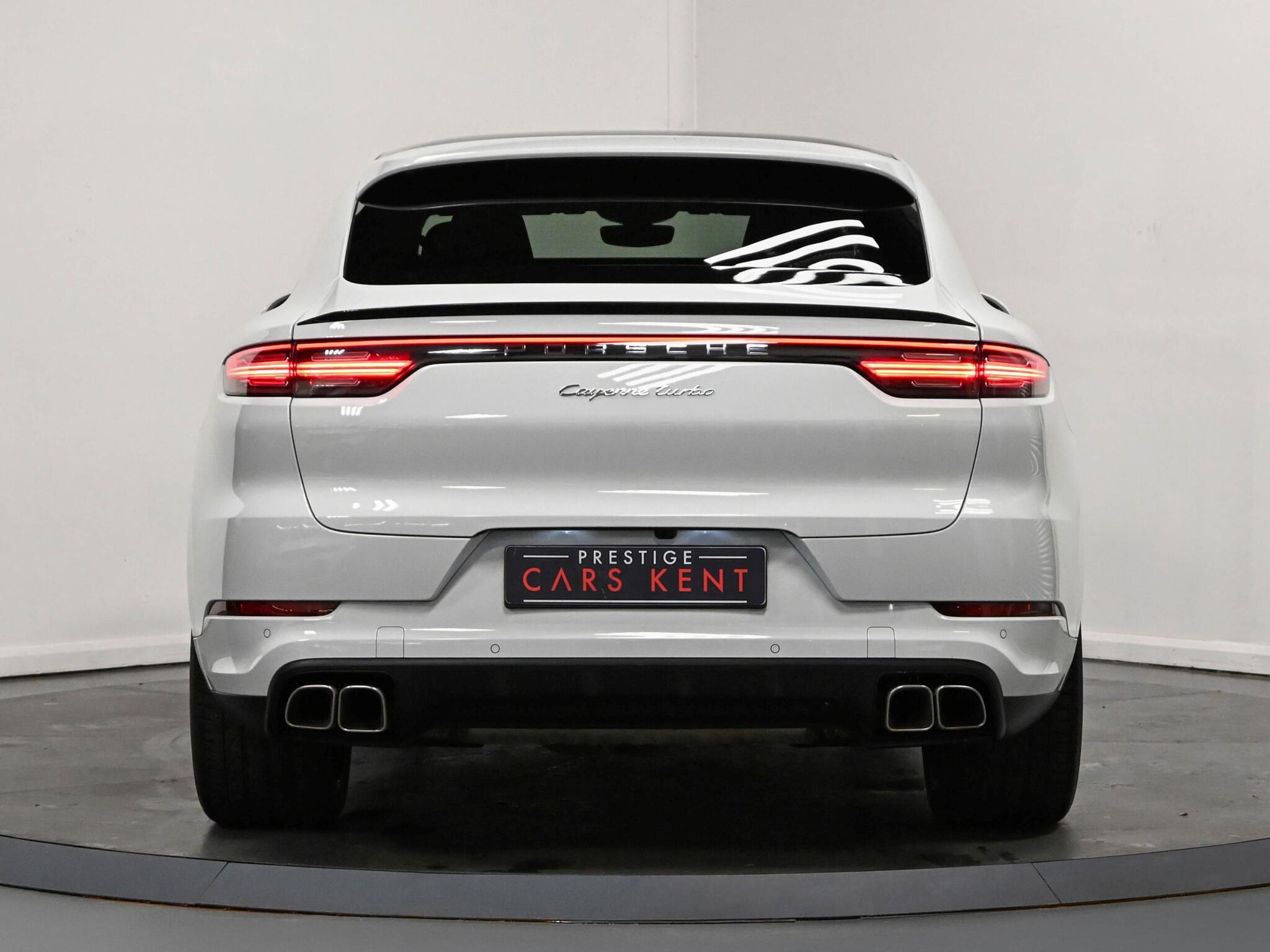Porsche Cayenne view 26