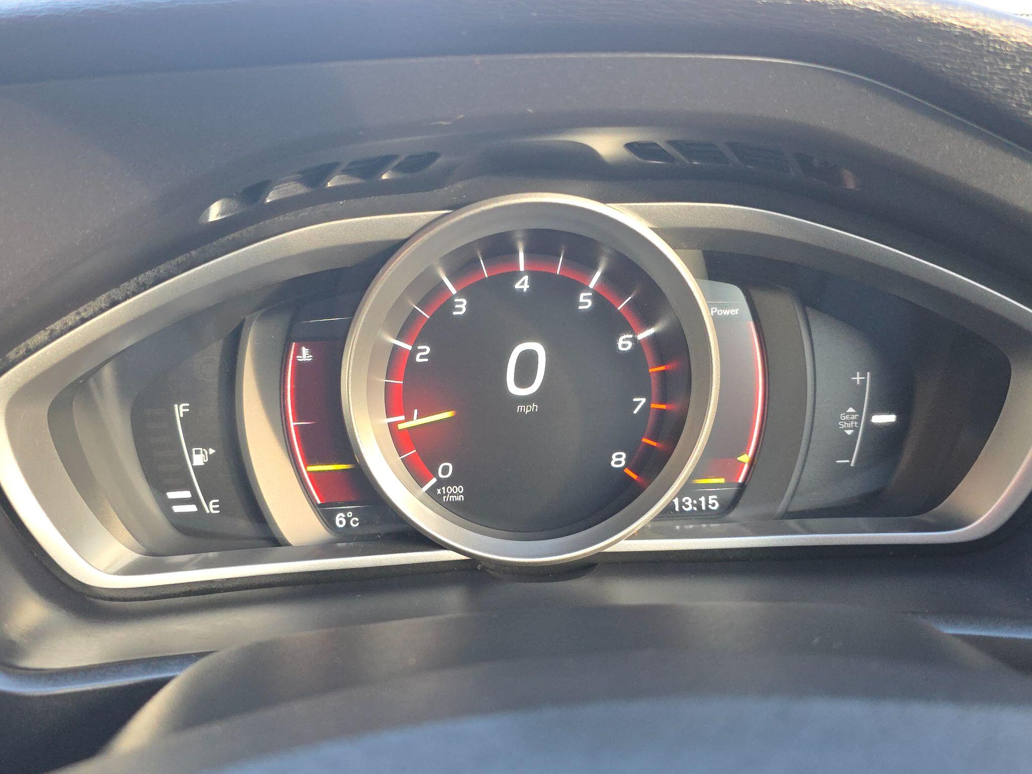 2017 Volvo V40 Cross Country 2.0 T3 Pro Euro 6 (s/s) 5dr • 44,733 miles image 68