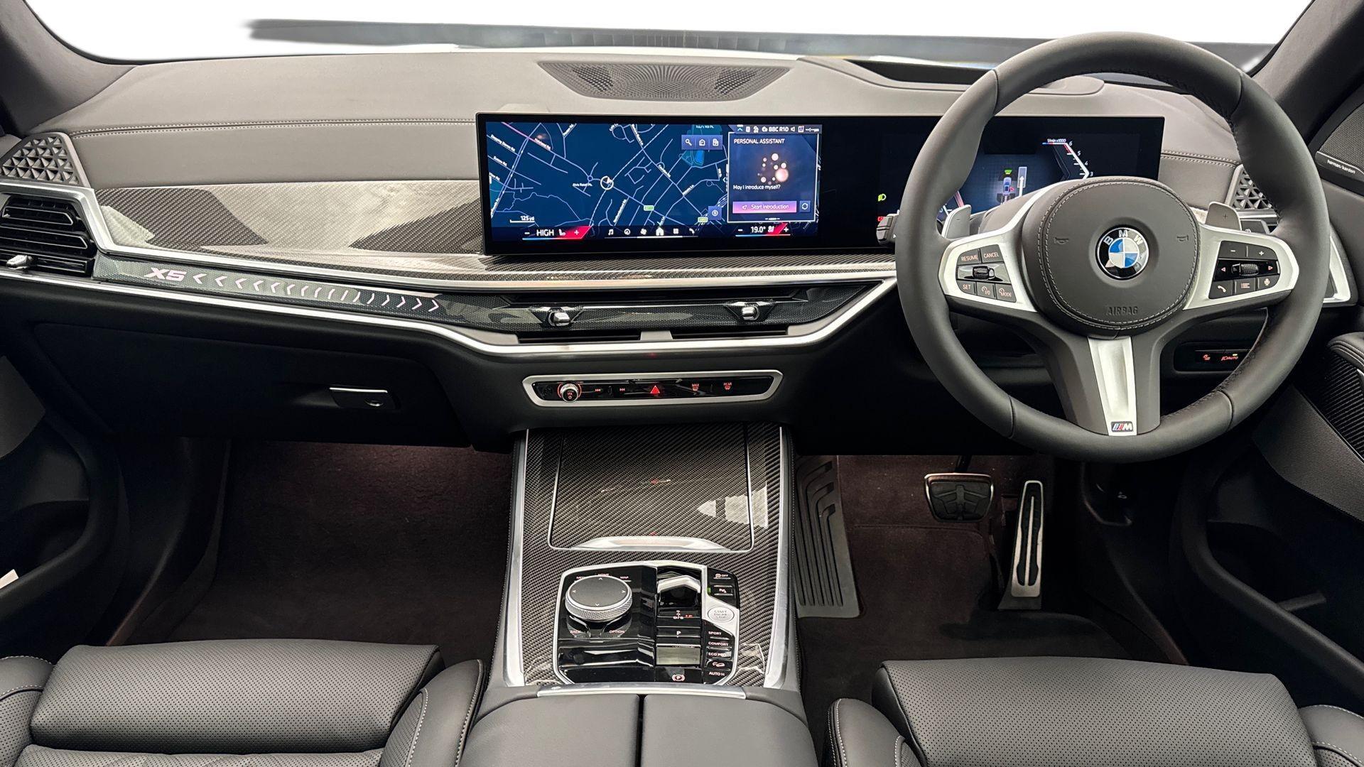 BMW X5 view 4