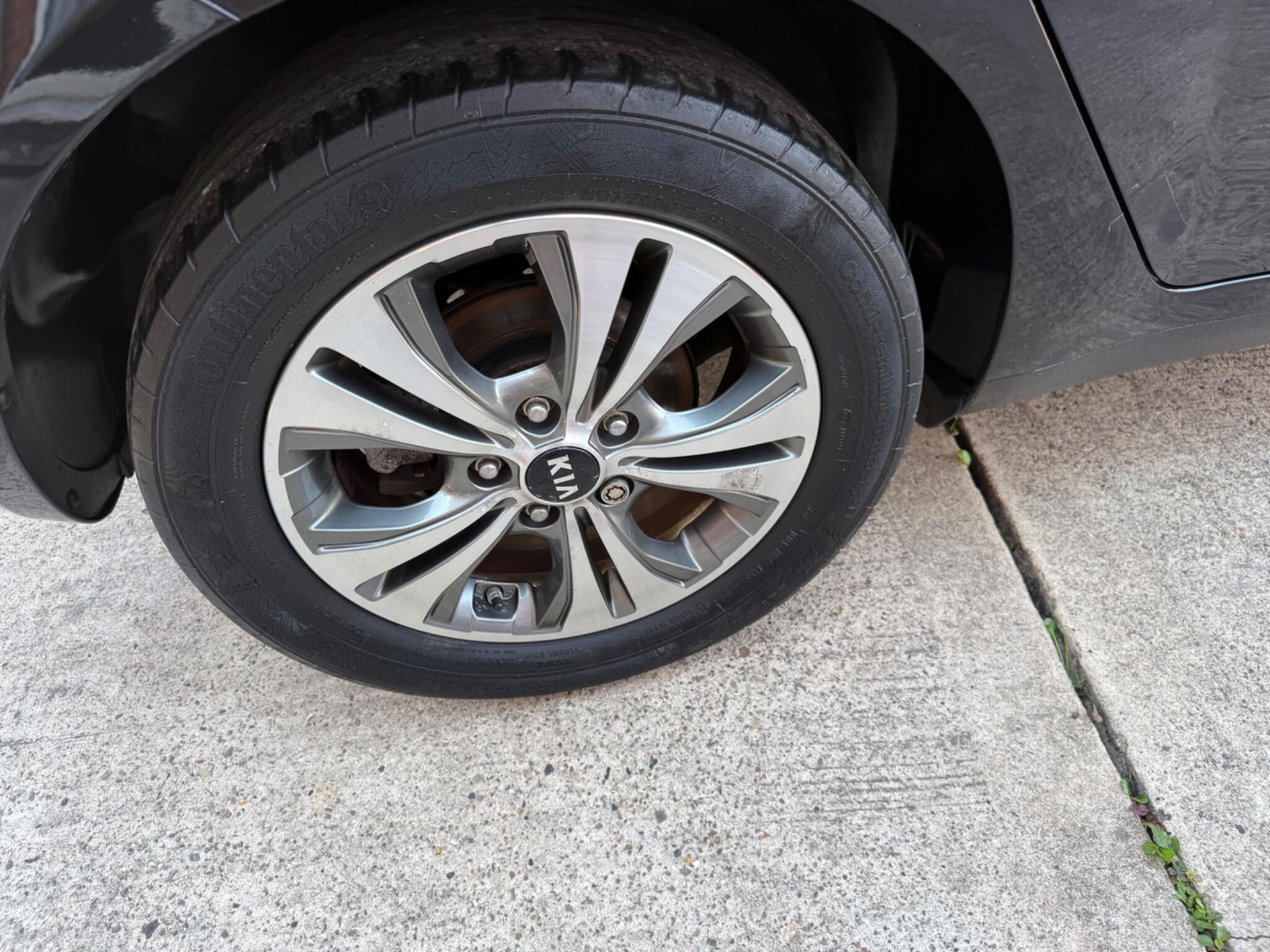 Kia Venga view 28