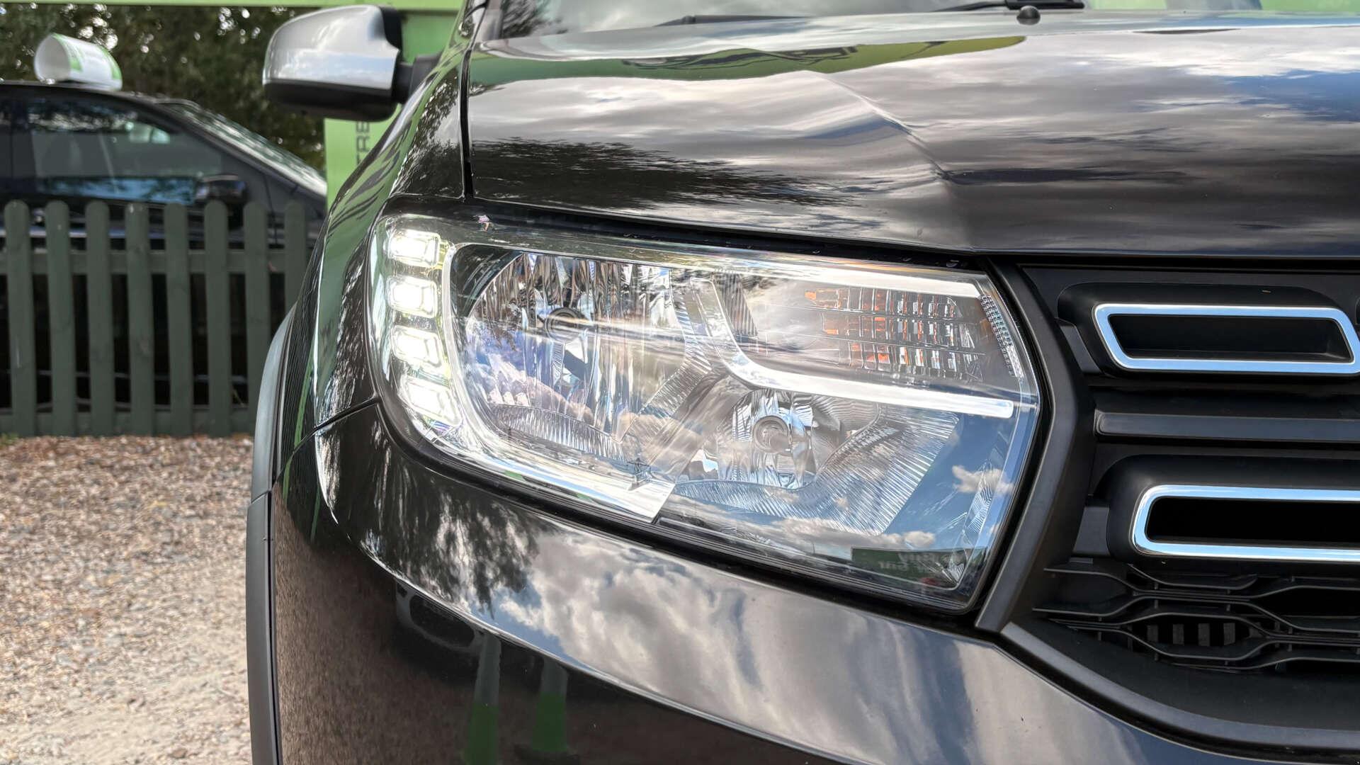 Dacia Sandero view 37