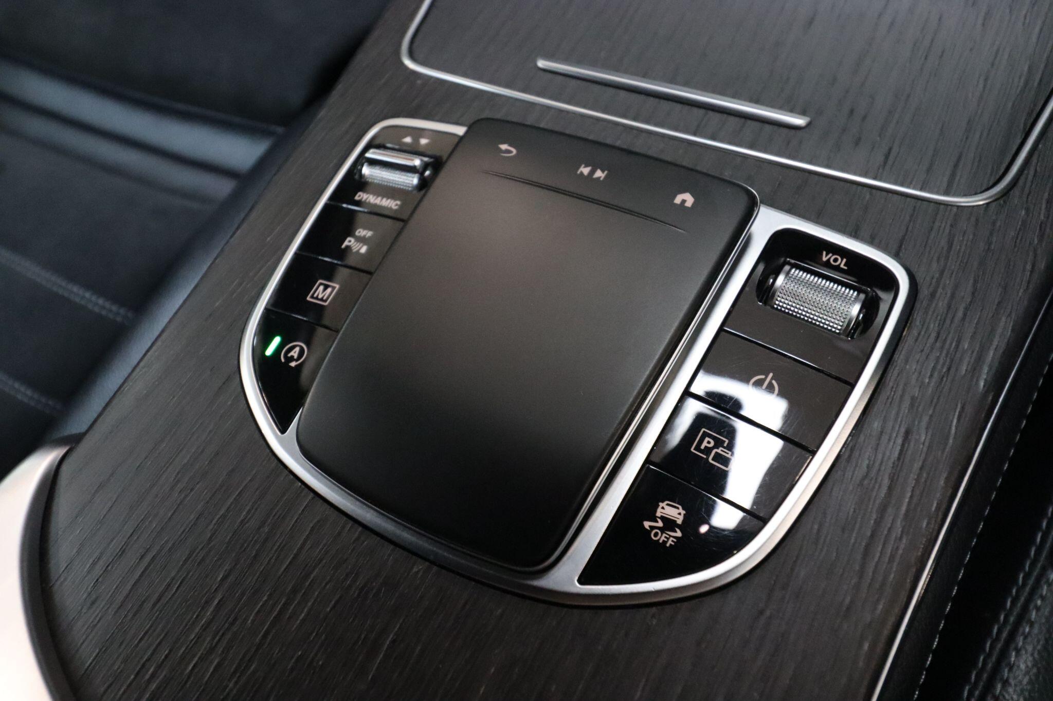 Mercedes-Benz GLC view 20