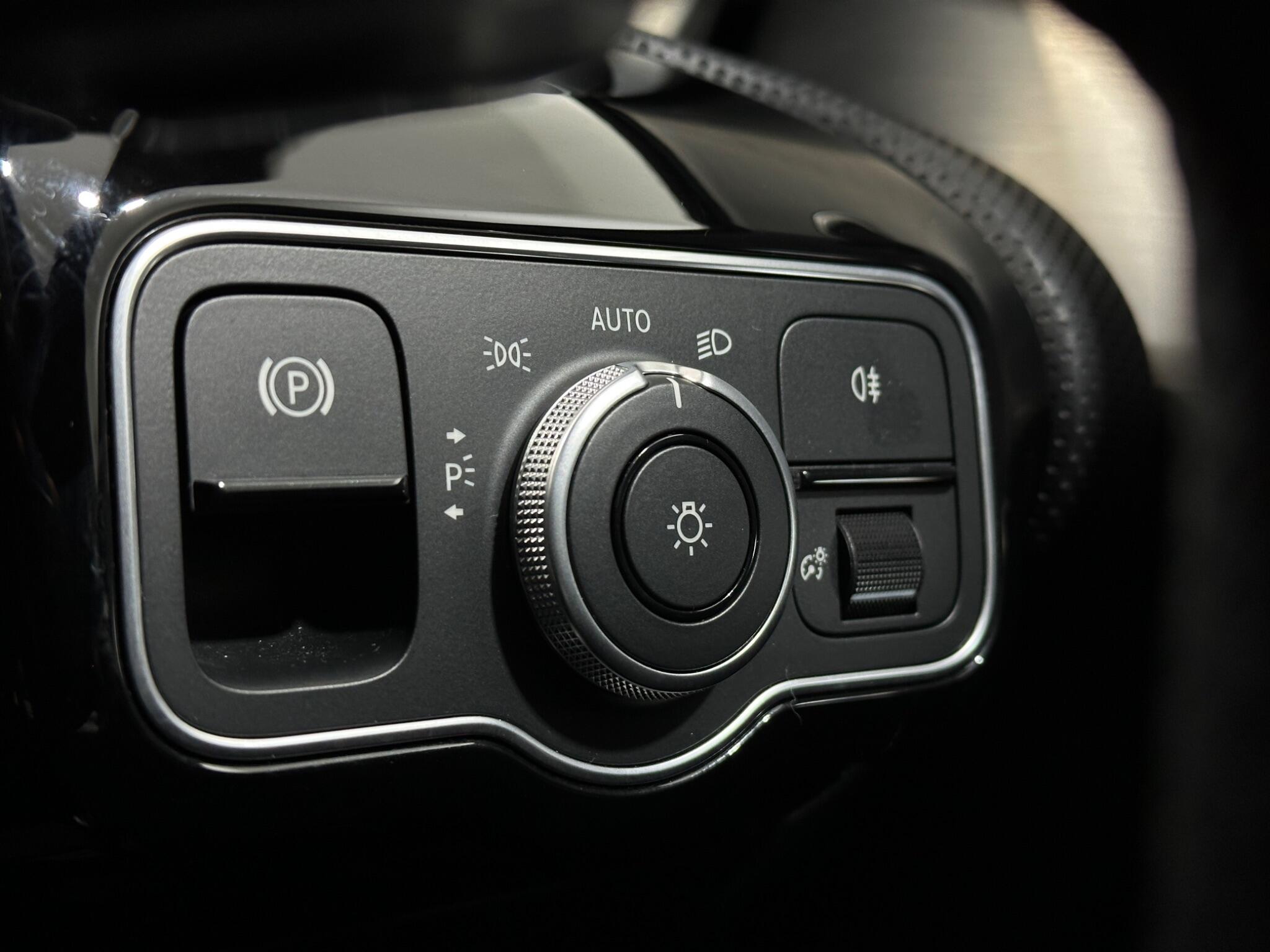 Mercedes-Benz A-Class view 18