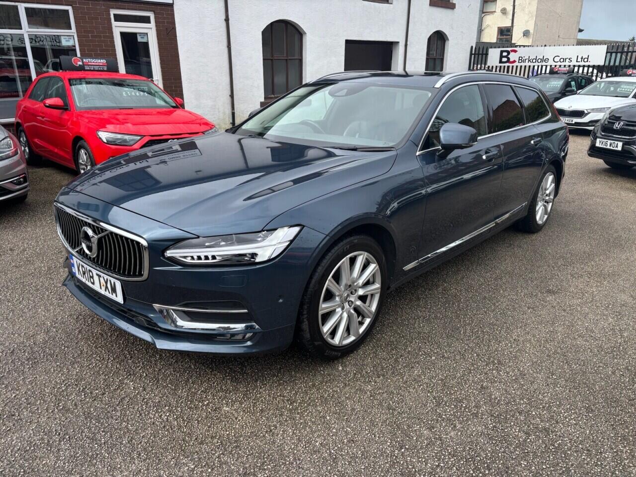 Volvo V90 view 3