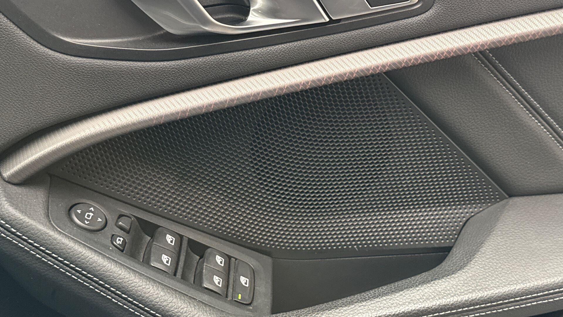 BMW 1 Series view 20
