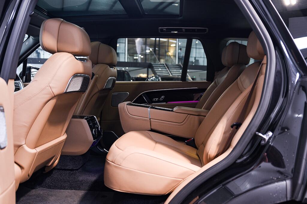 Land Rover Range Rover view 22