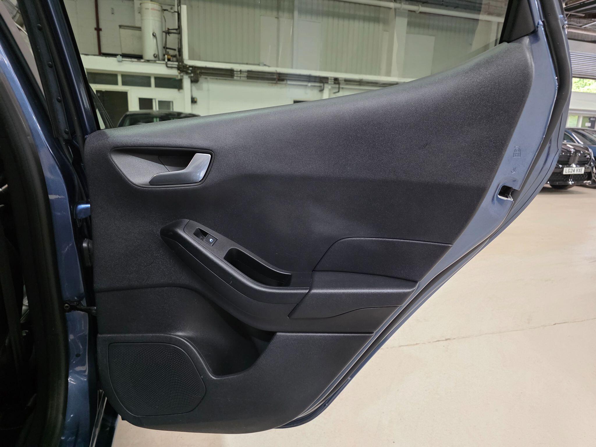 Ford Fiesta view 20