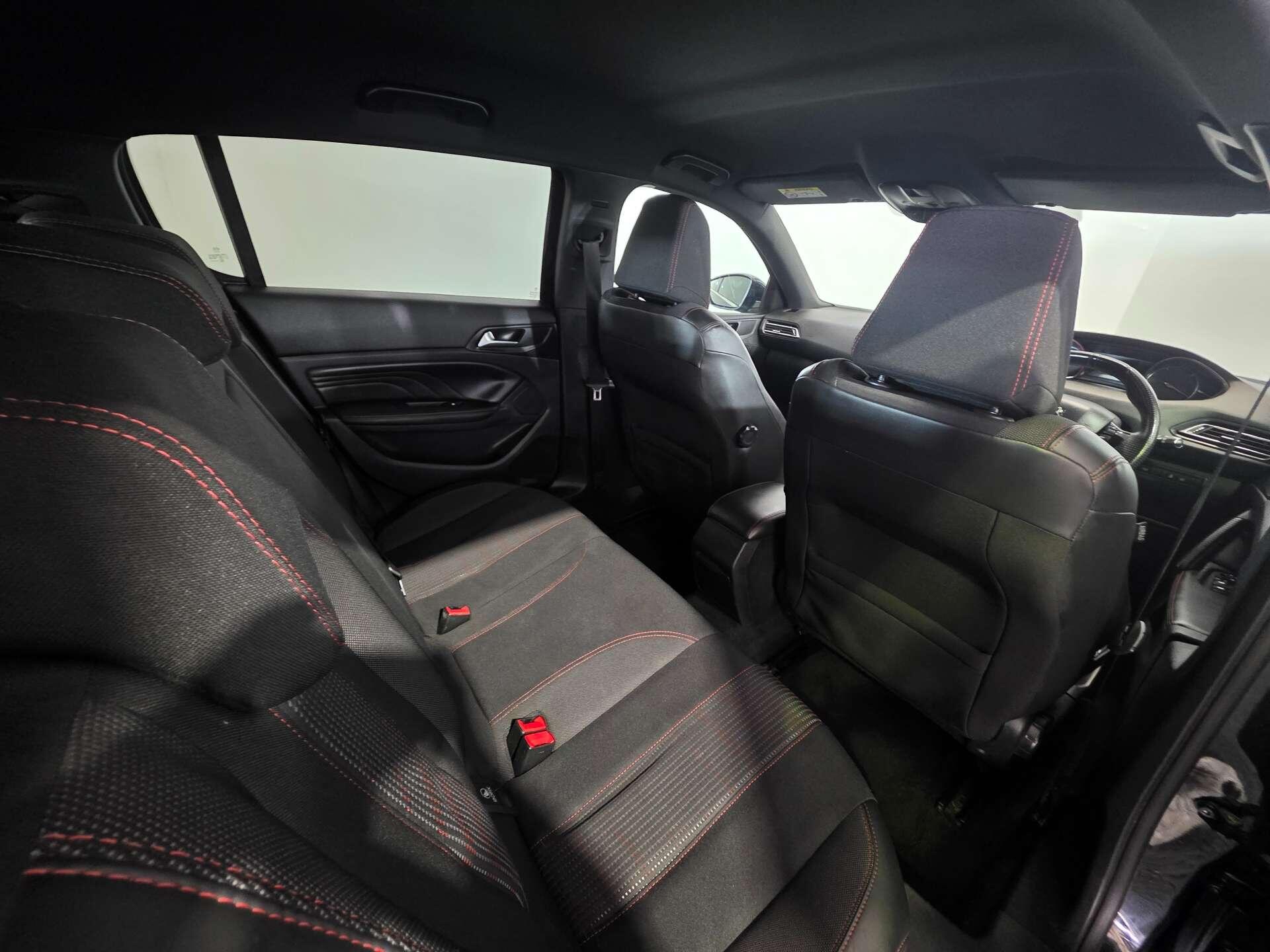 Peugeot 308 view 39