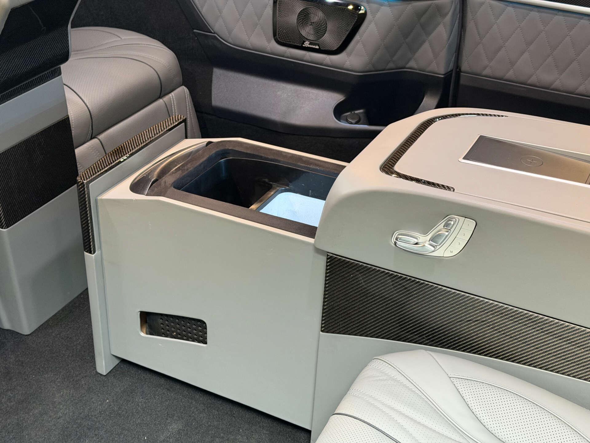 Mercedes-Benz V Class view 15
