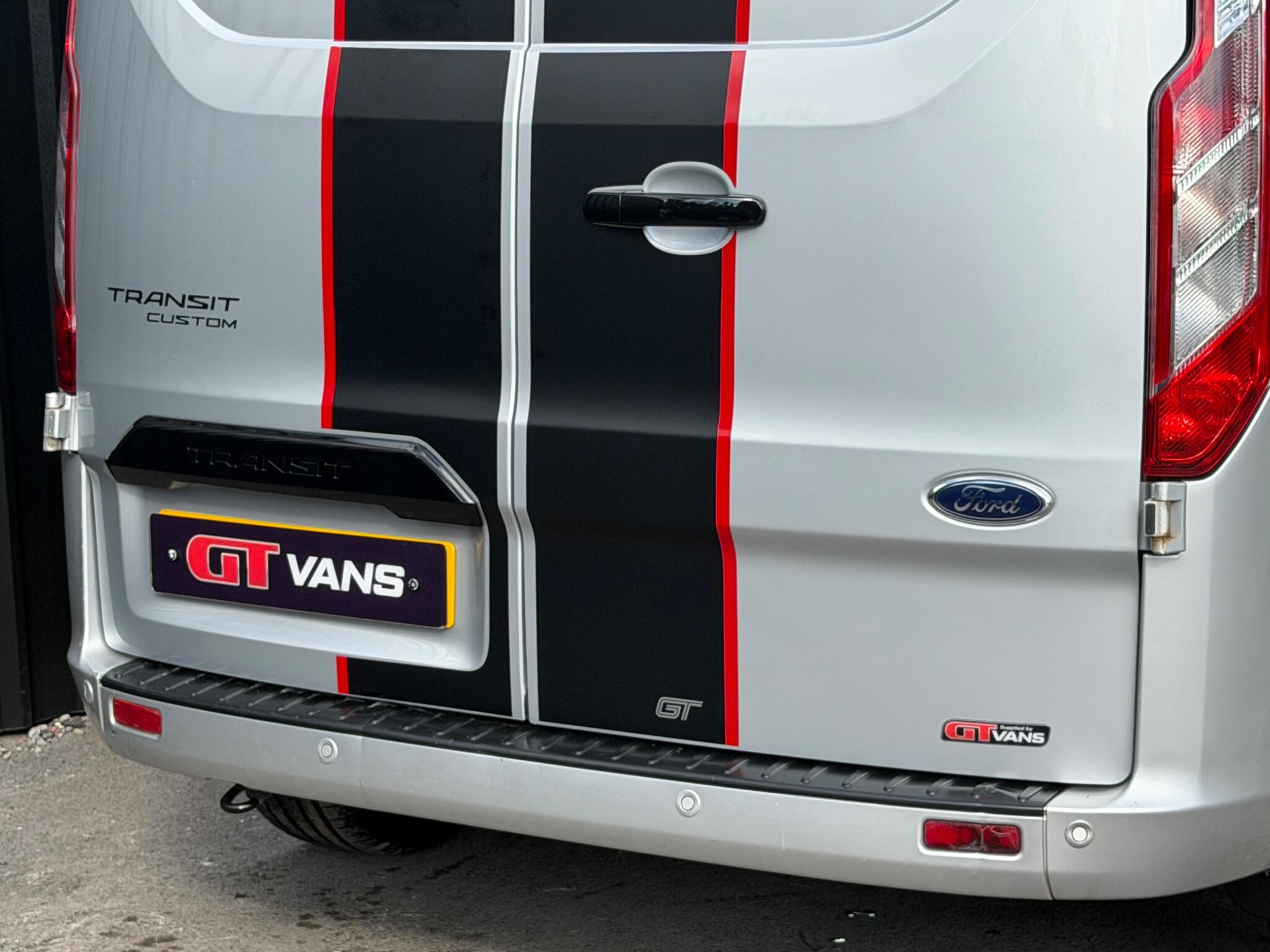 Ford Transit Custom view 7