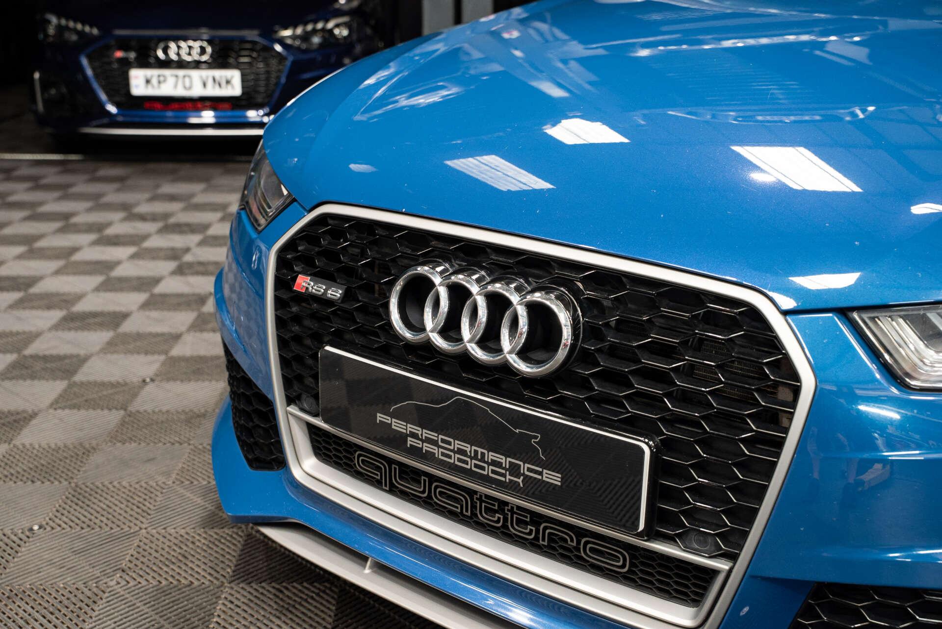 Audi RS6 Avant view 12