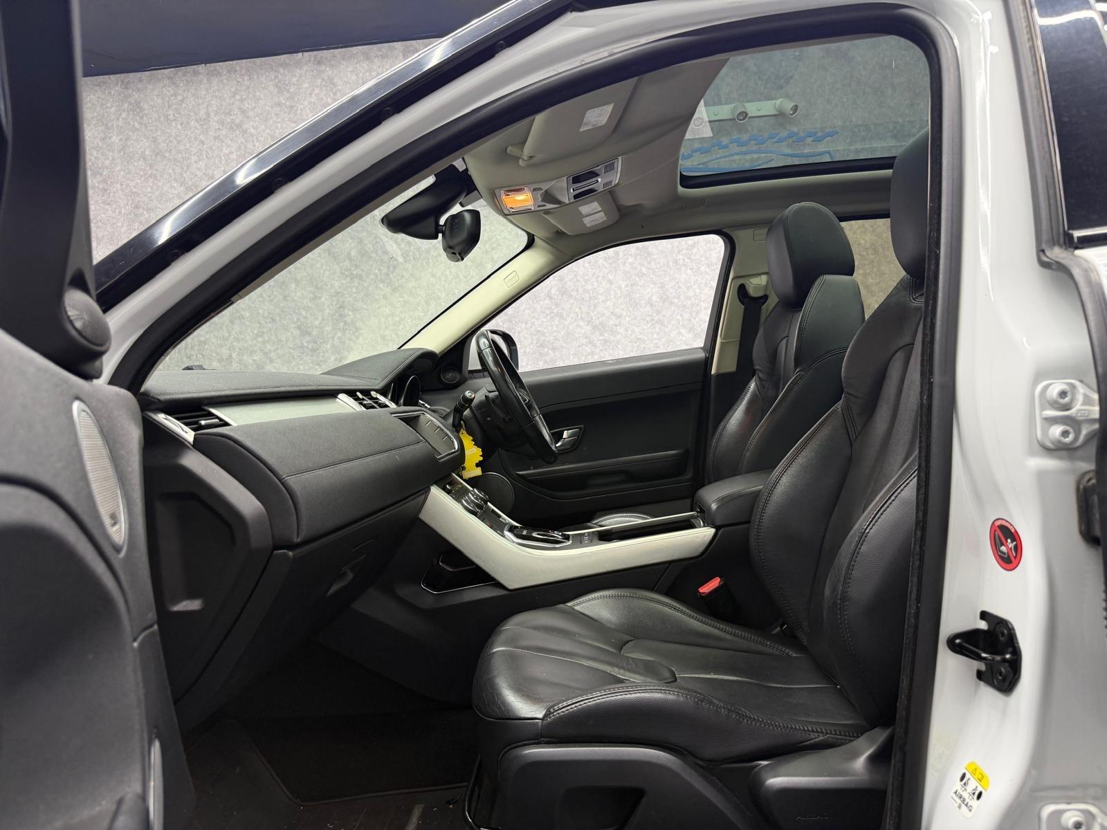Land Rover Range Rover Evoque view 7