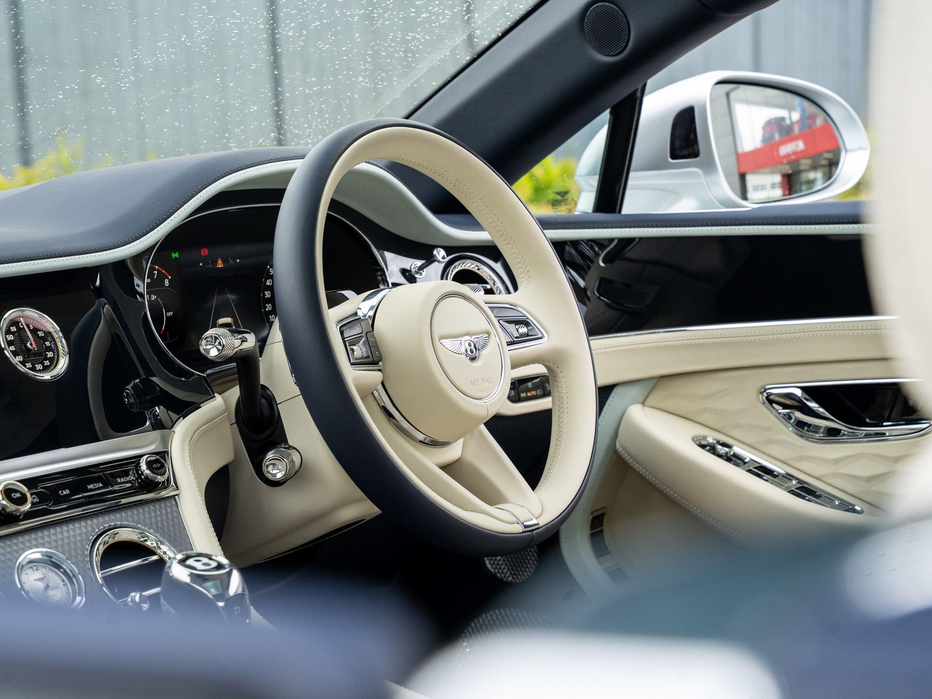 Bentley Continental view 12