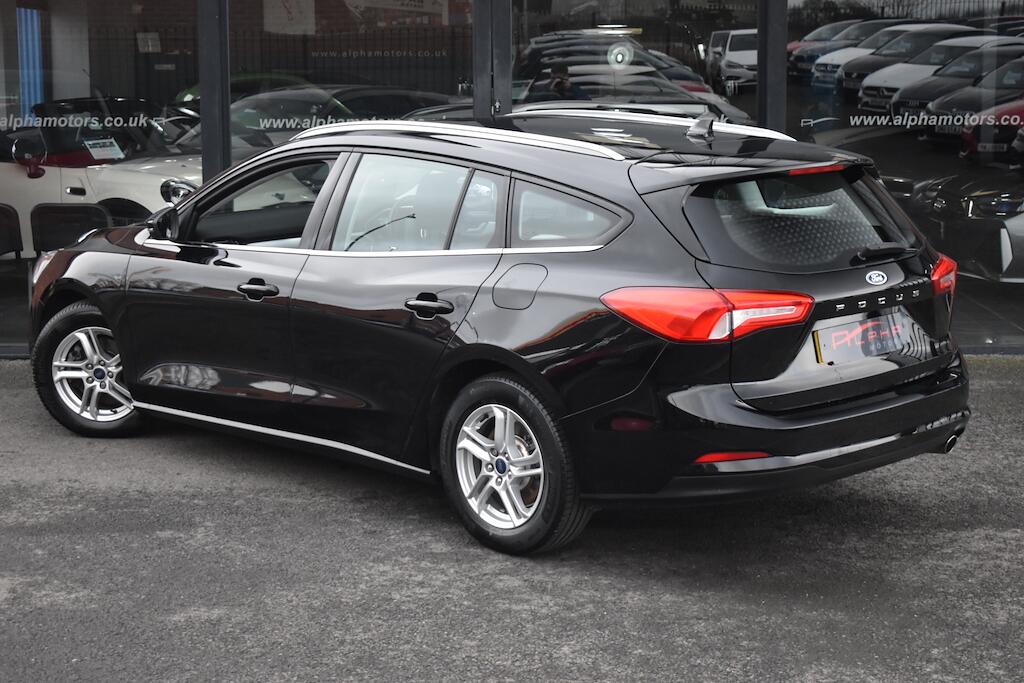 Ford Focus view 2
