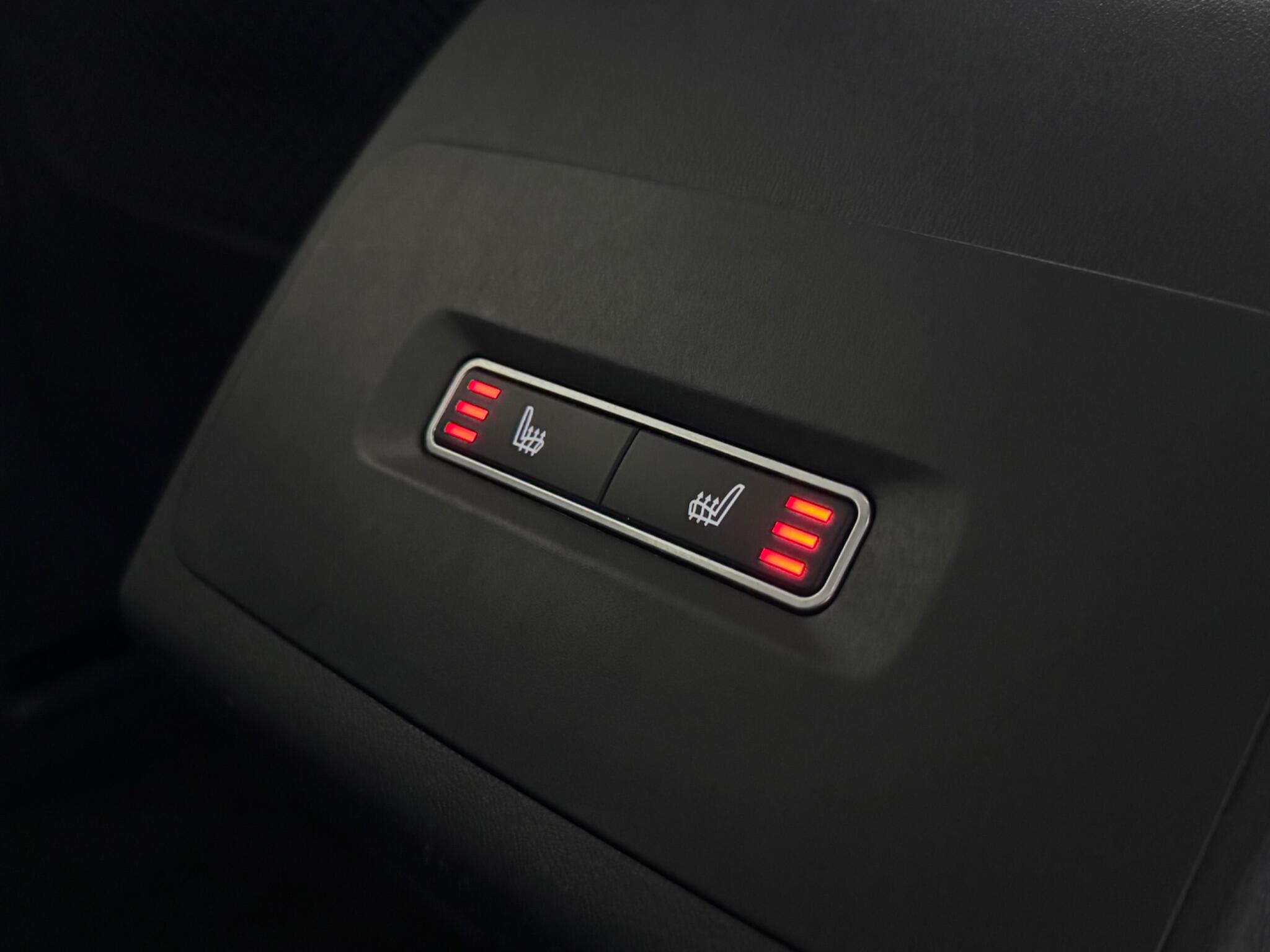 Jaguar I-Pace view 15