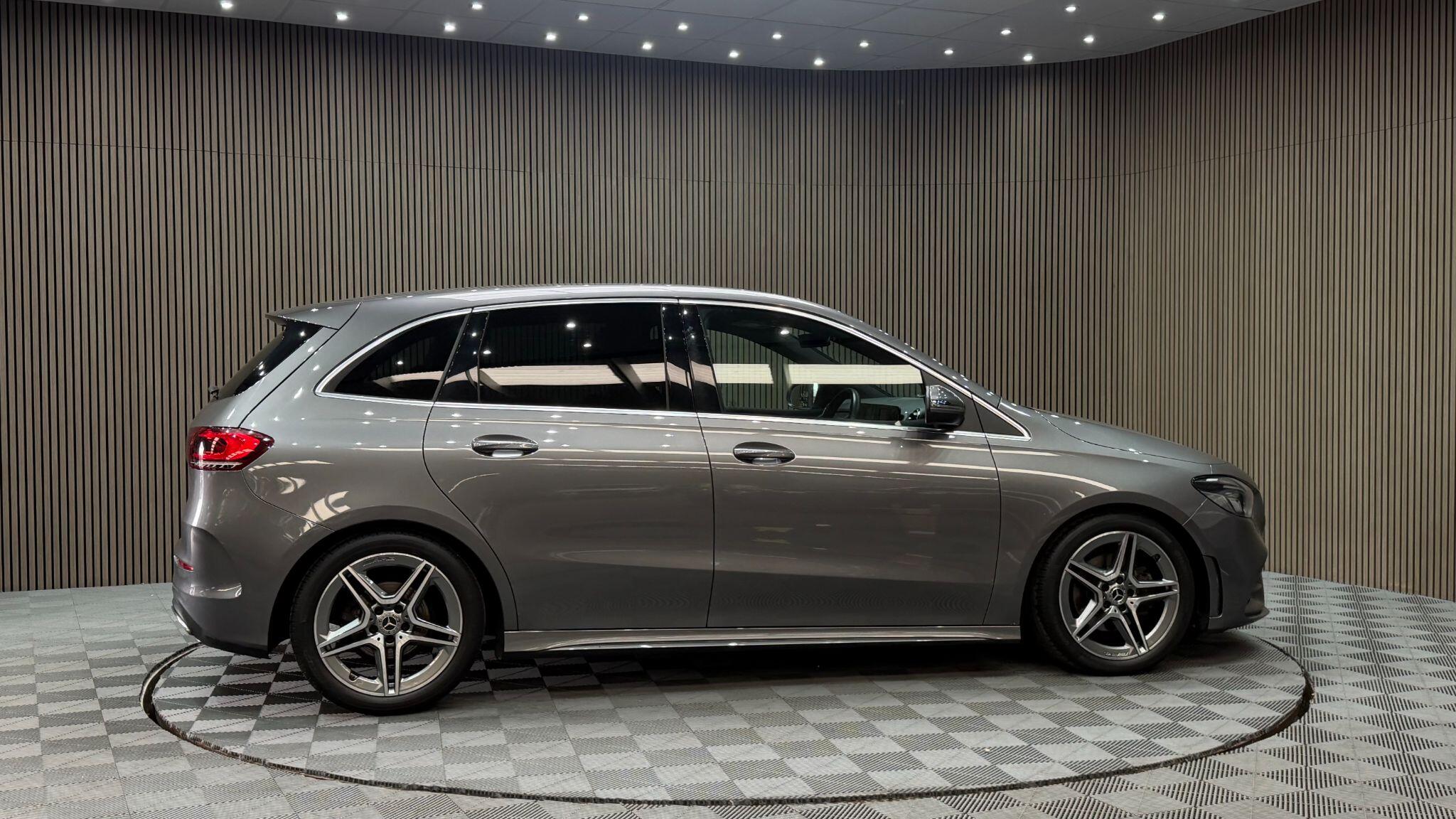 Mercedes-Benz B-Class view 34