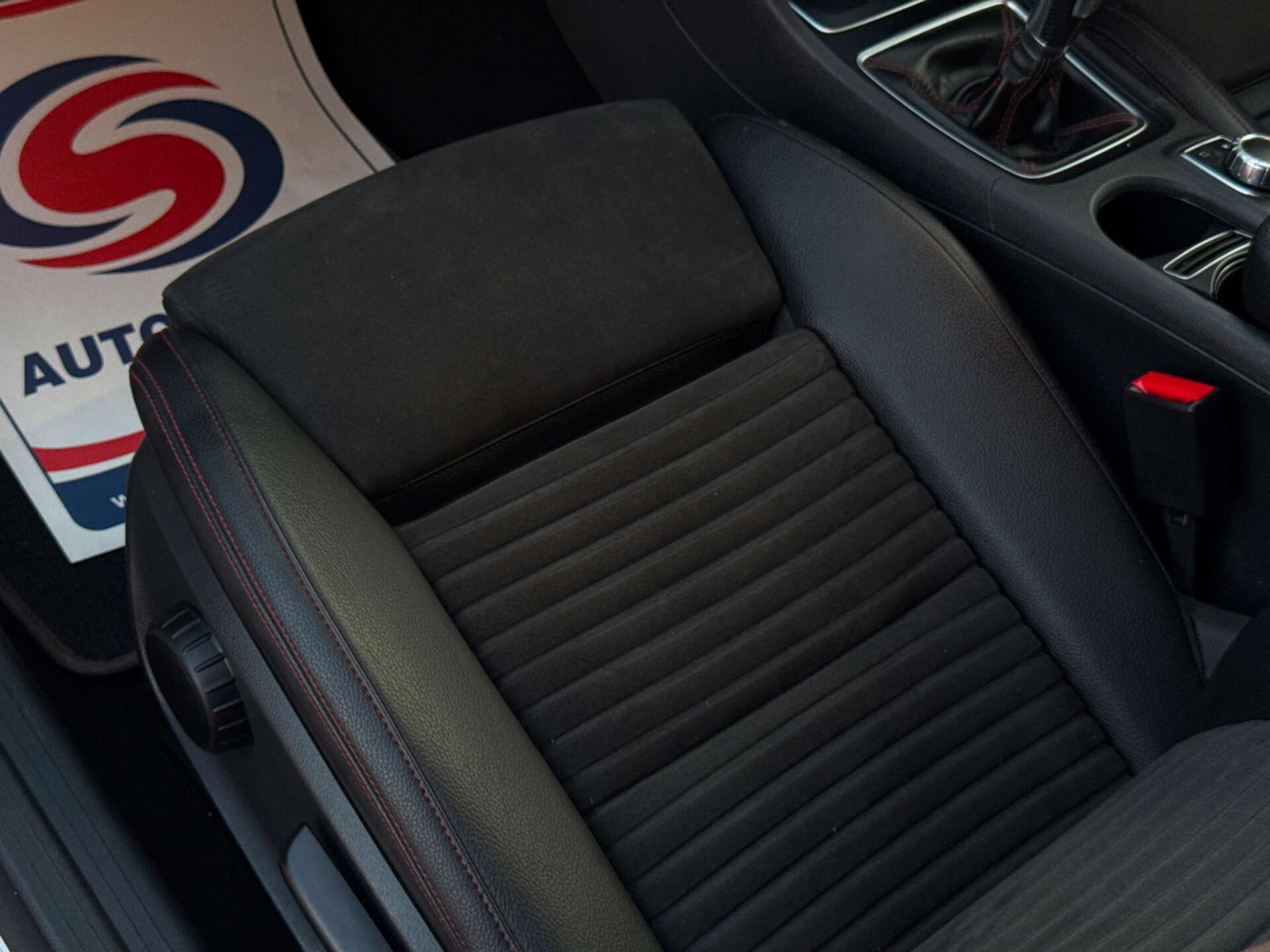 Mercedes-Benz Cla view 48