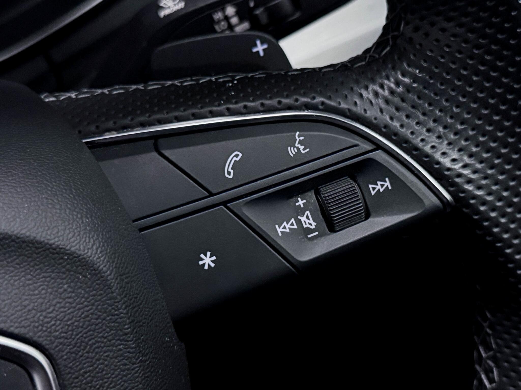 Audi Q5 view 32