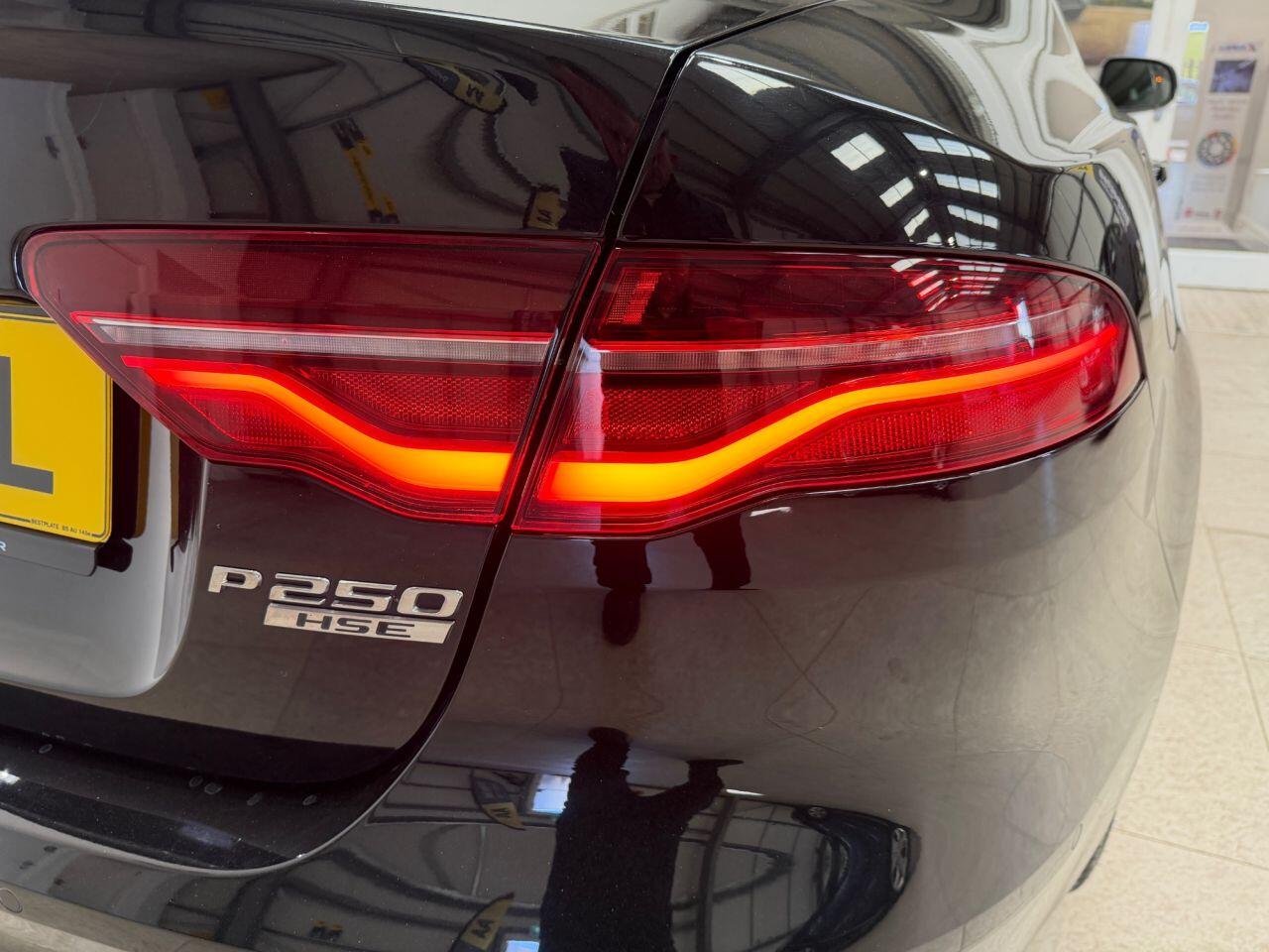 Jaguar Xe view 15