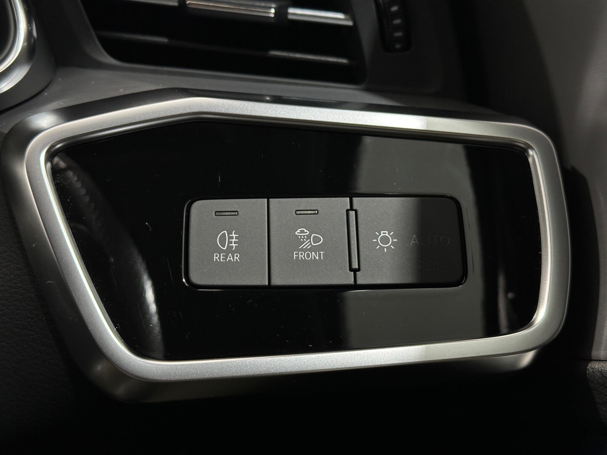 Audi A6 view 18