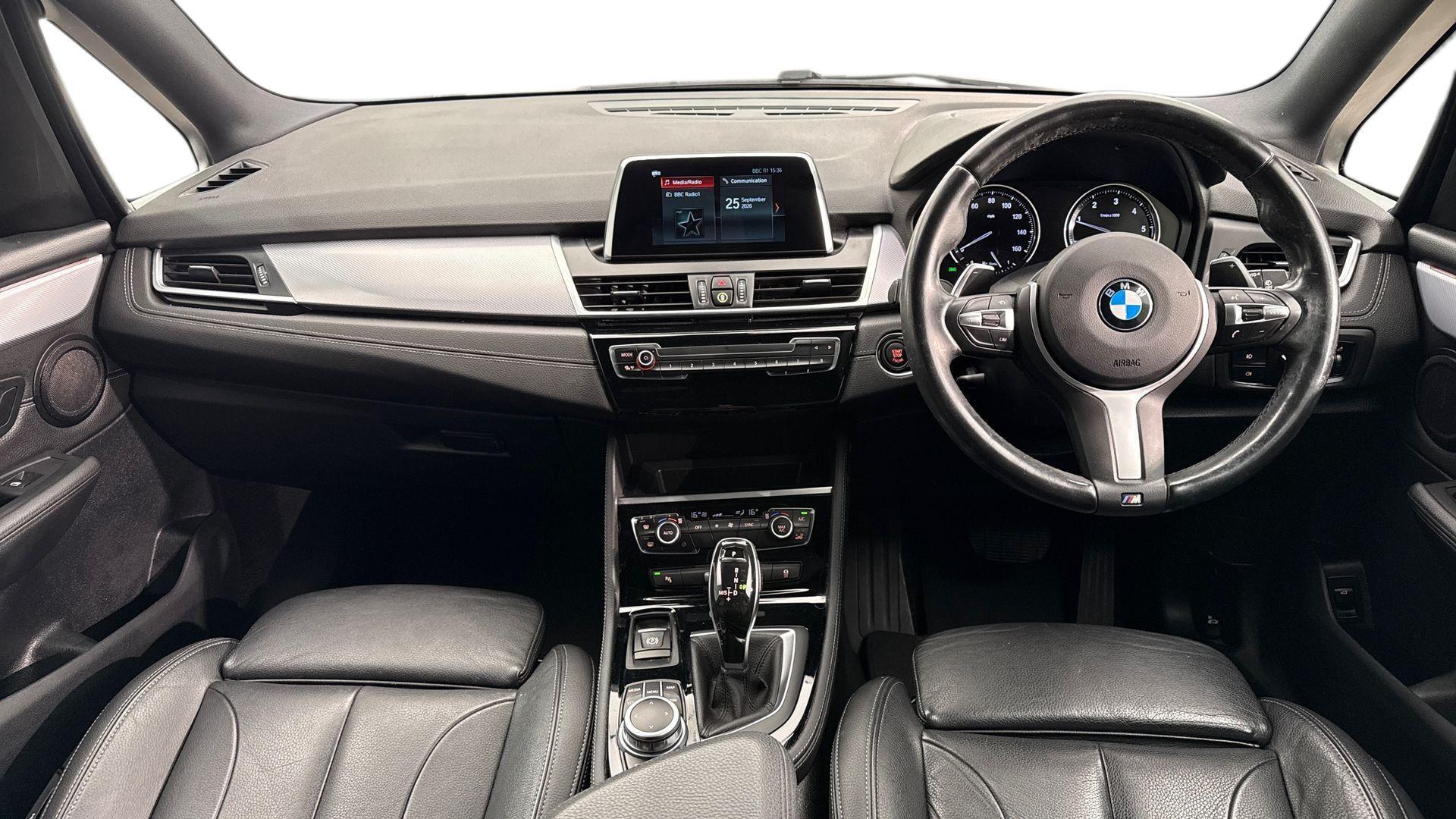 BMW 2 Series view 4
