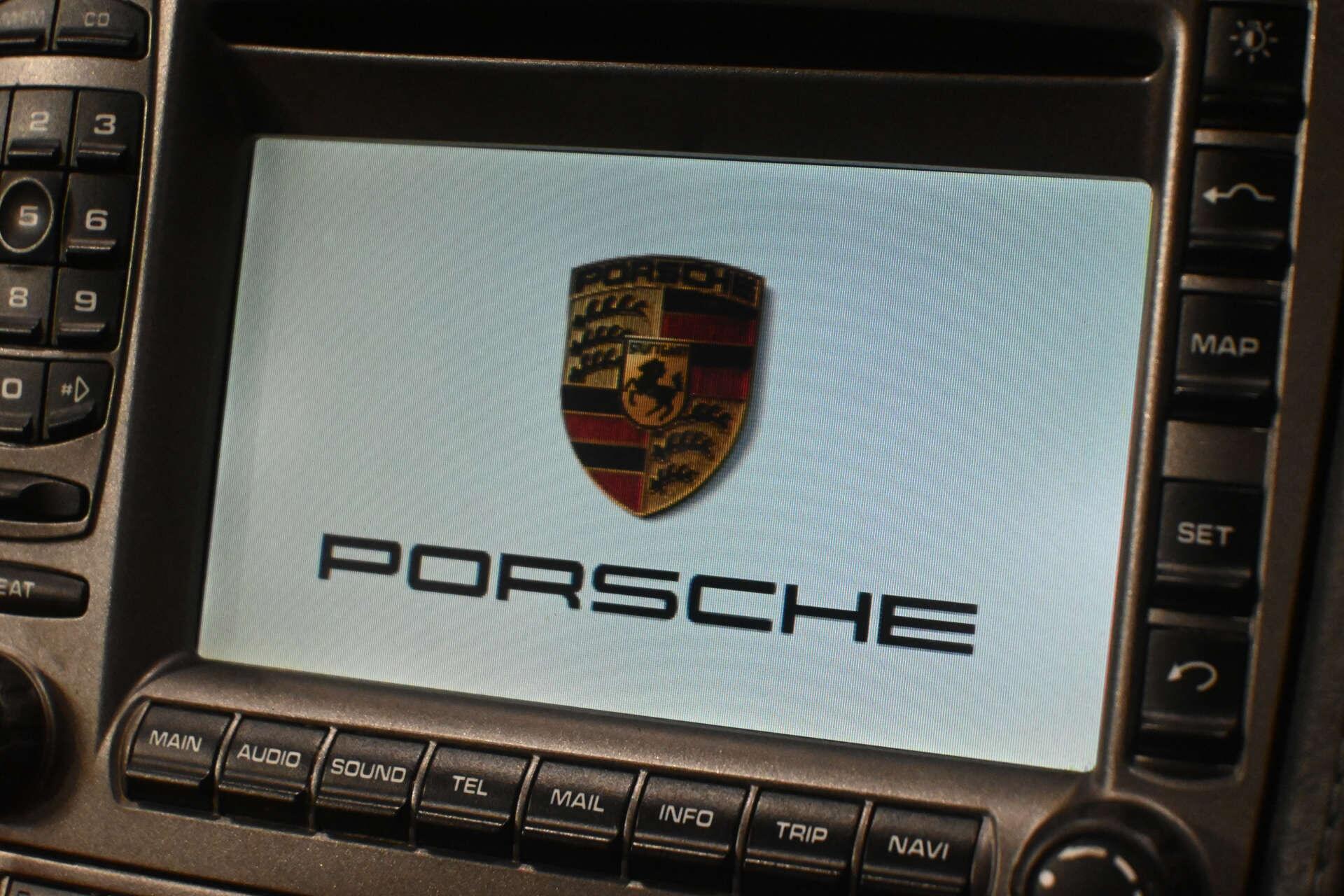 Porsche 911 view 51