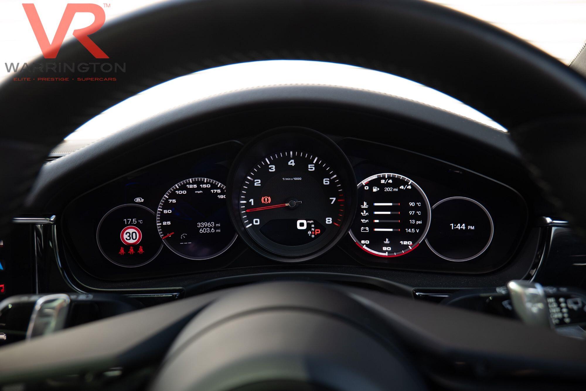Porsche Panamera view 10