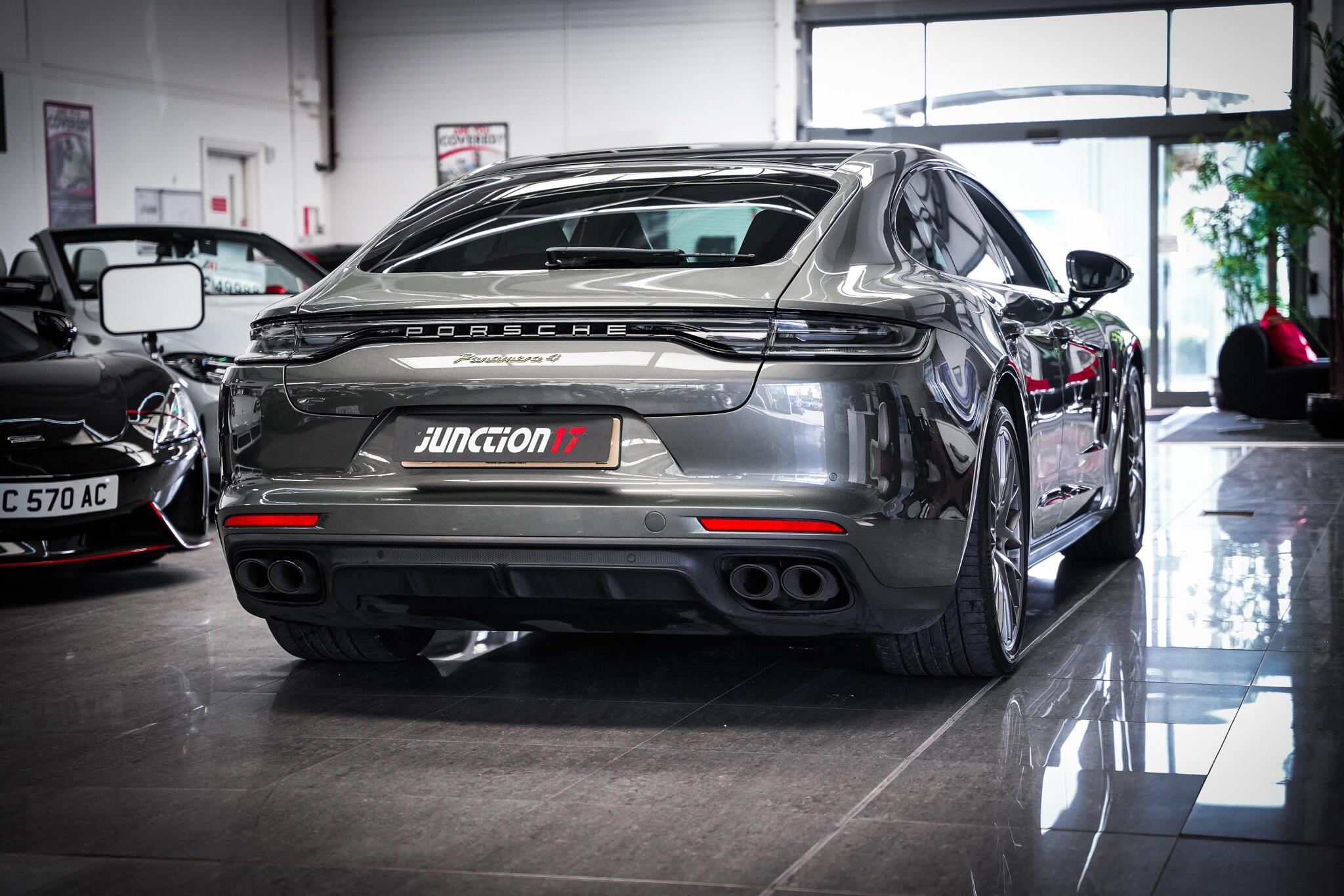 Porsche Panamera view 16