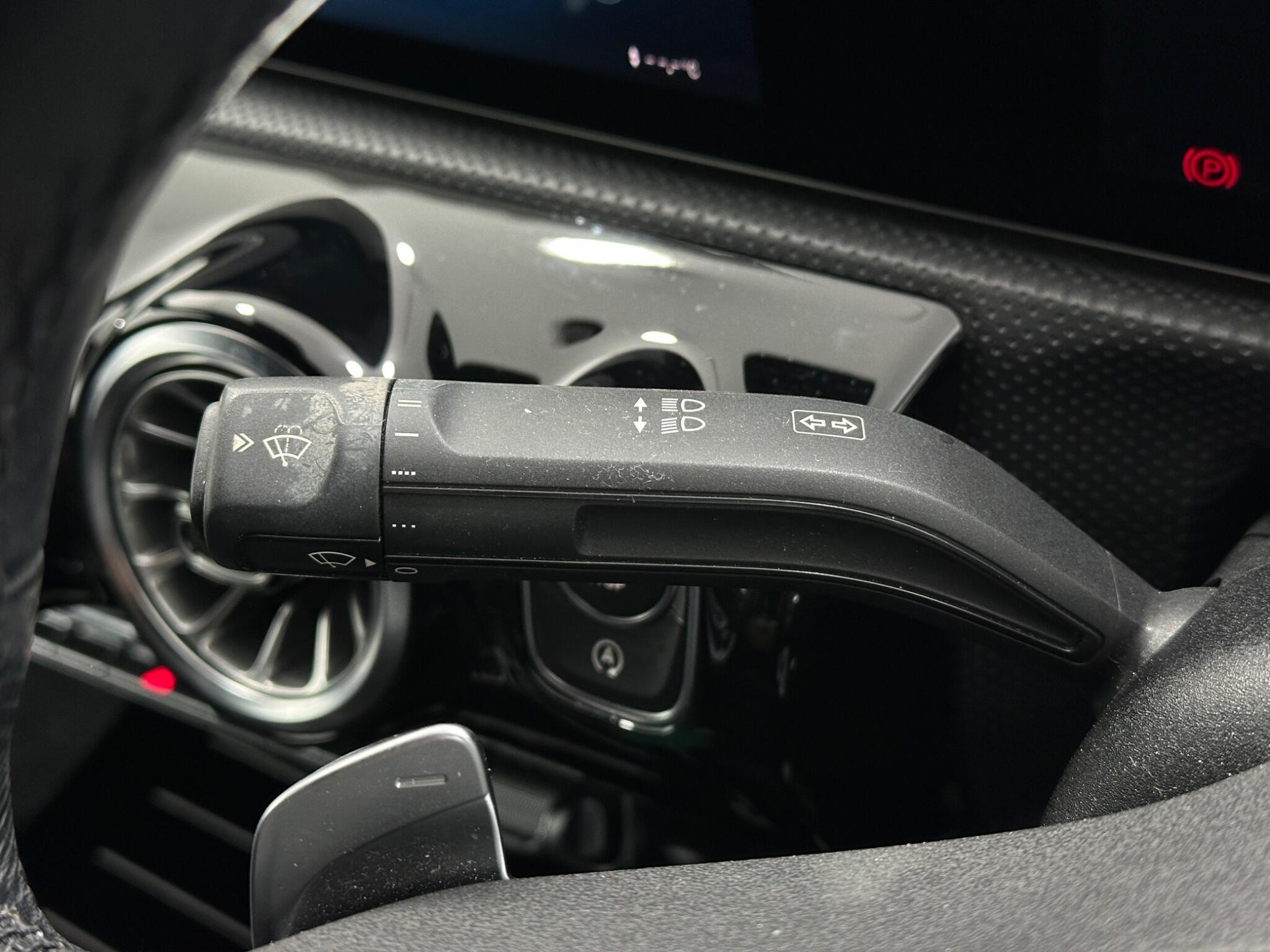 Mercedes-Benz CLA view 14