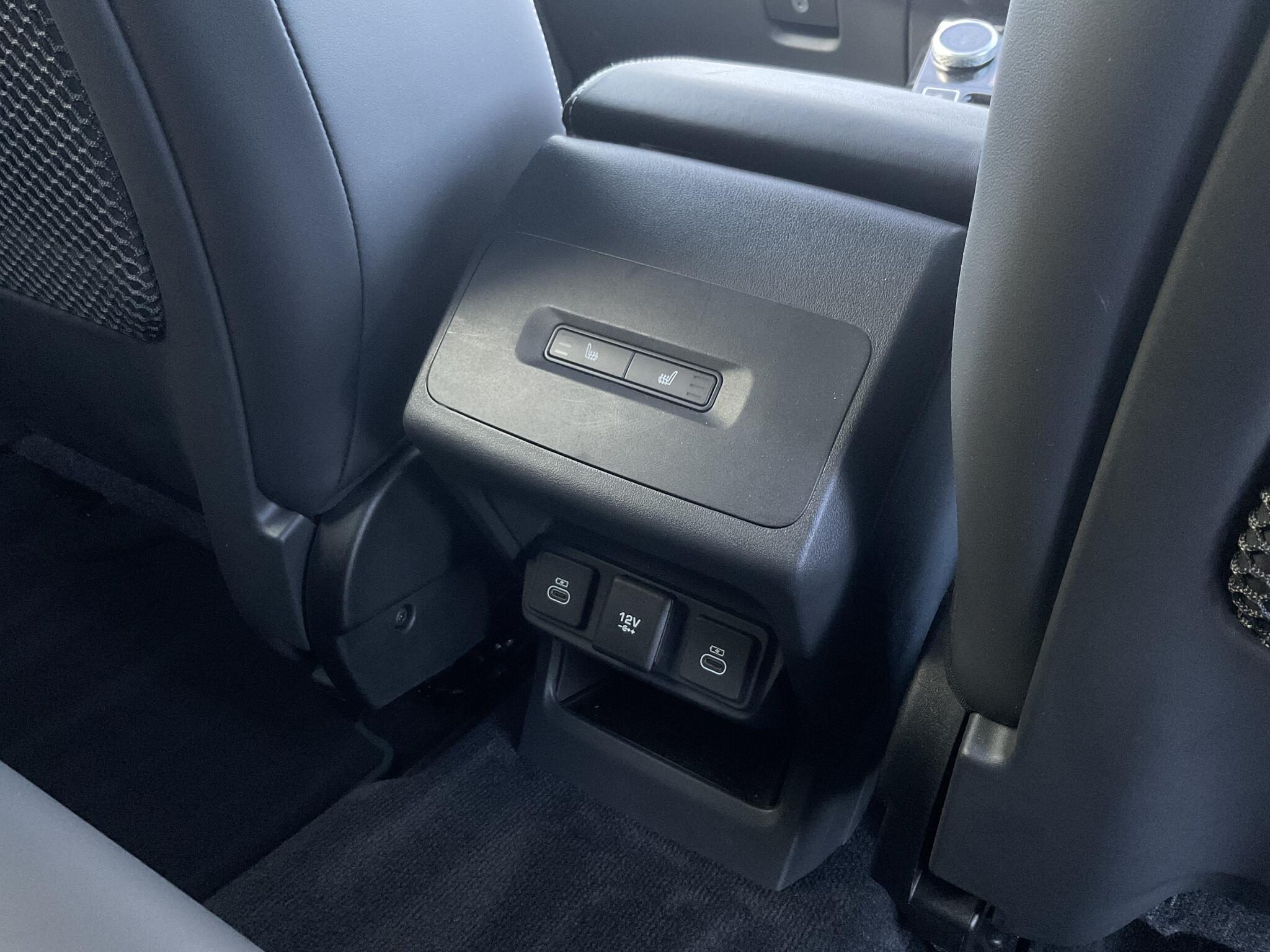 Jaguar I-Pace view 41