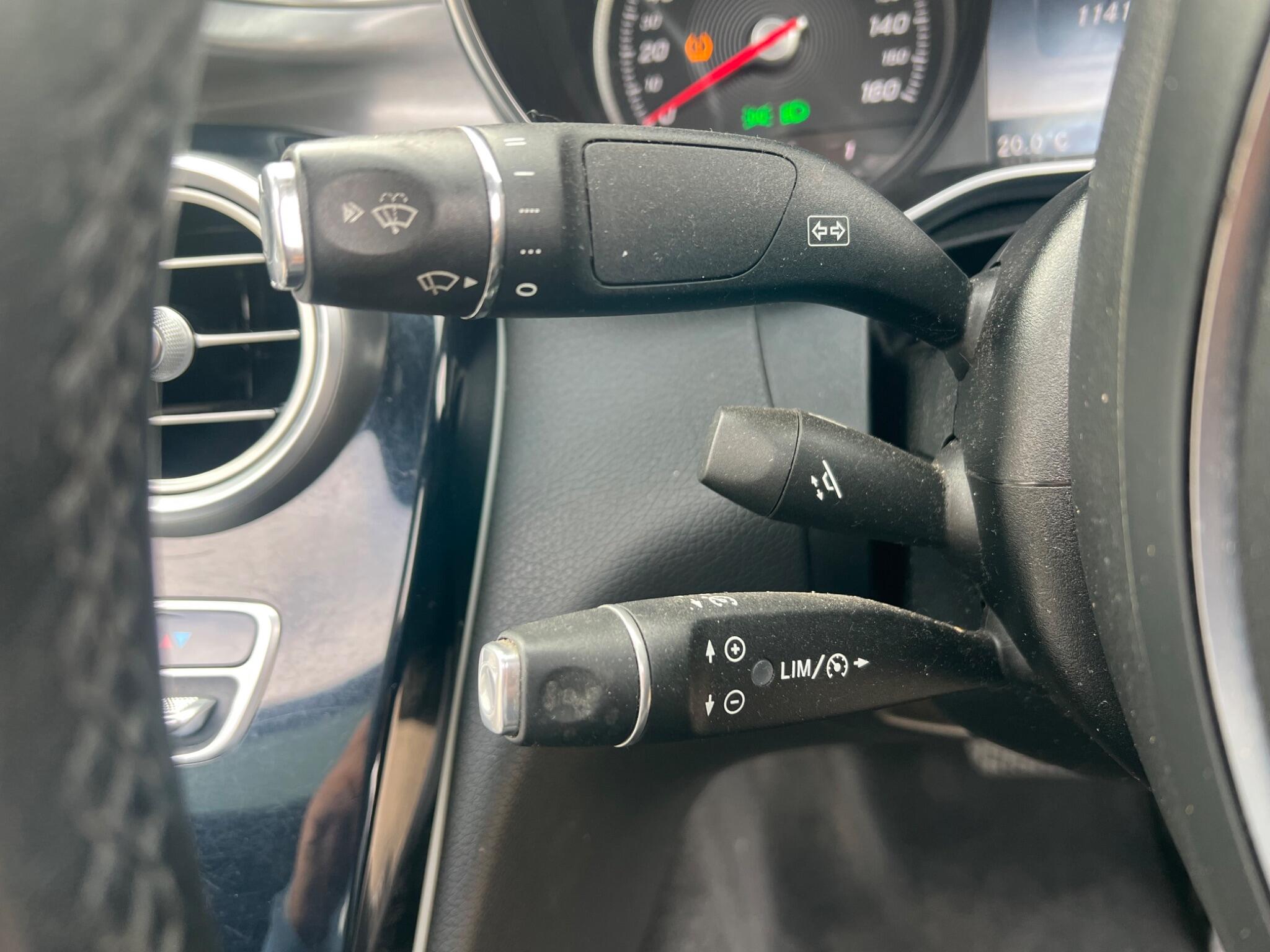 Mercedes-Benz C-Class view 49