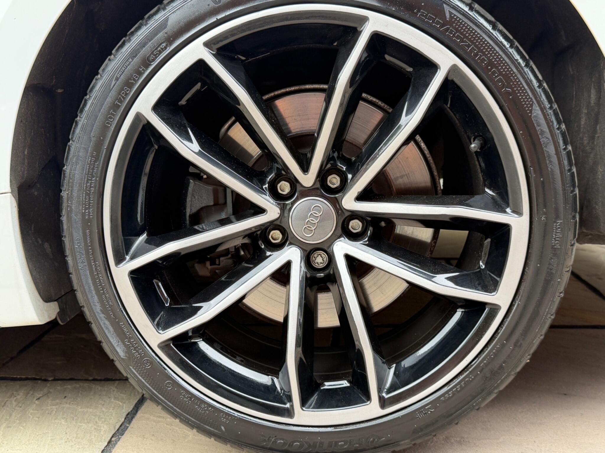 Audi S5 view 31