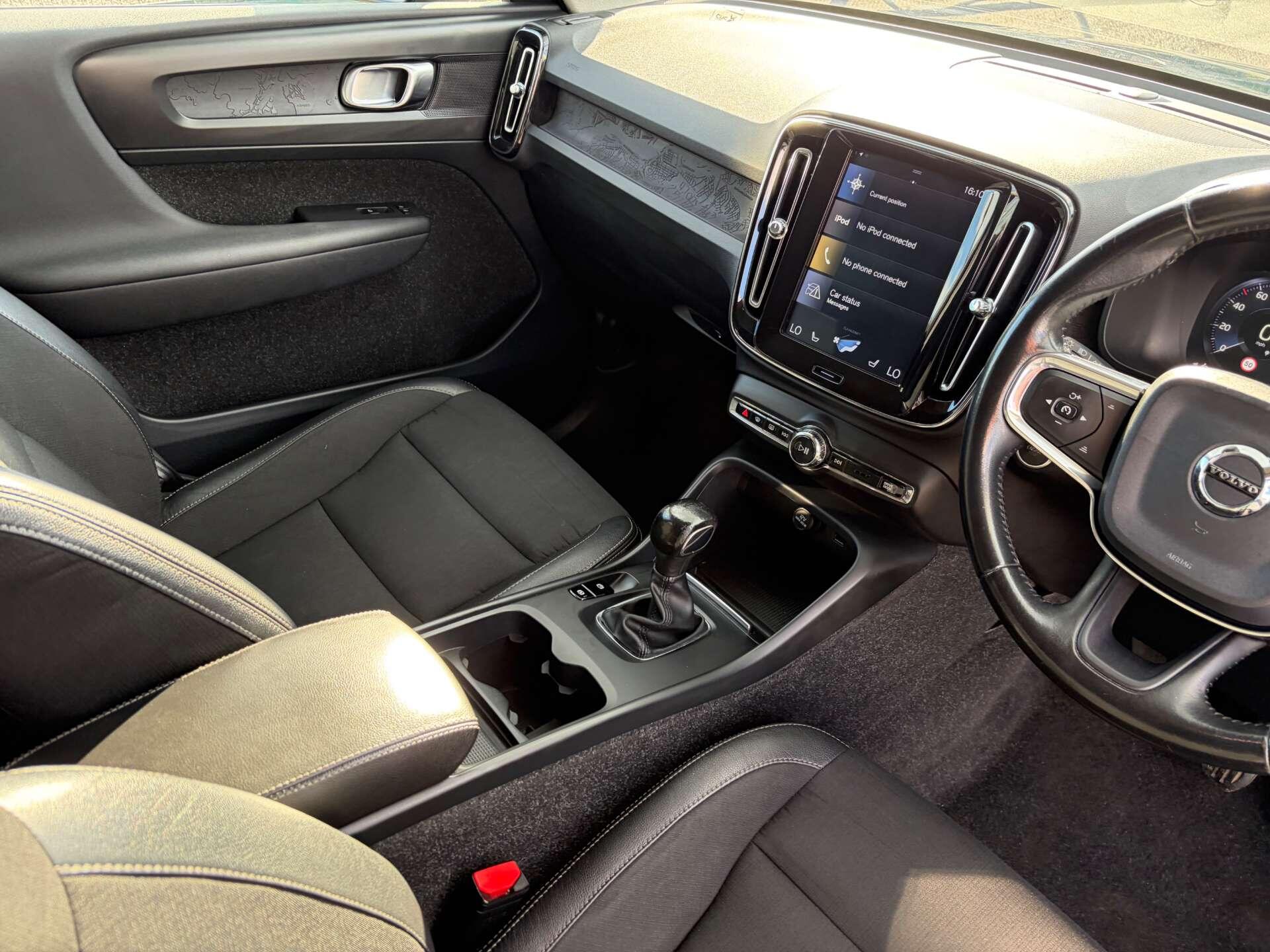 Volvo XC40 view 39