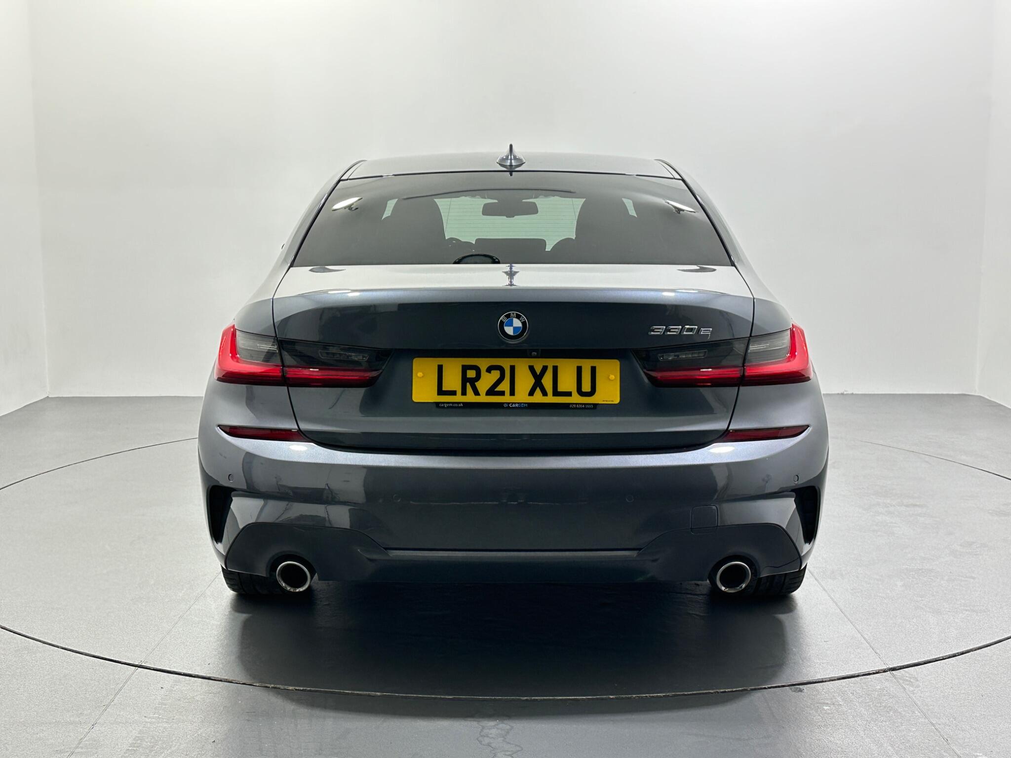 BMW 3 Series view 7