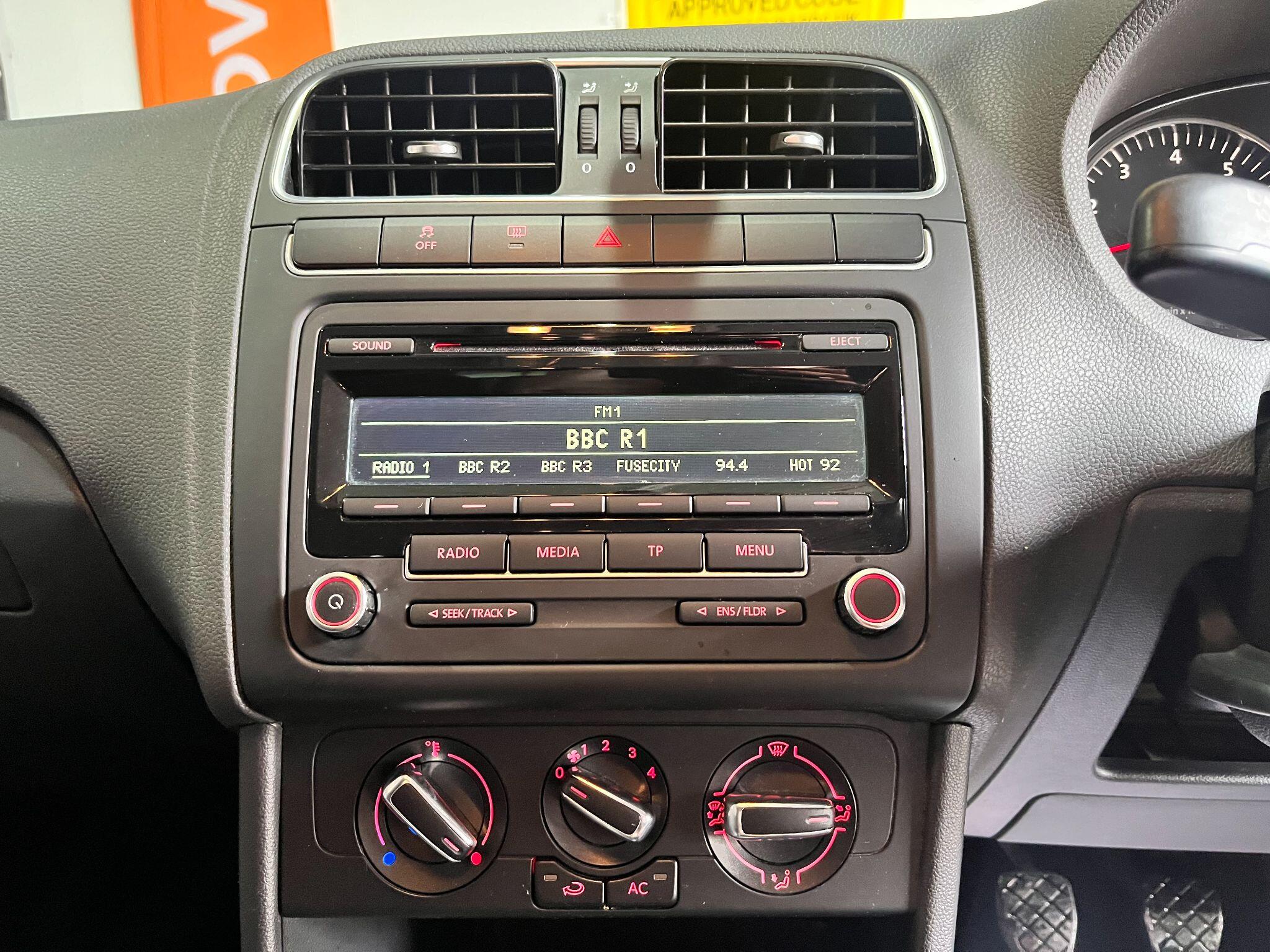 Volkswagen Polo view 18