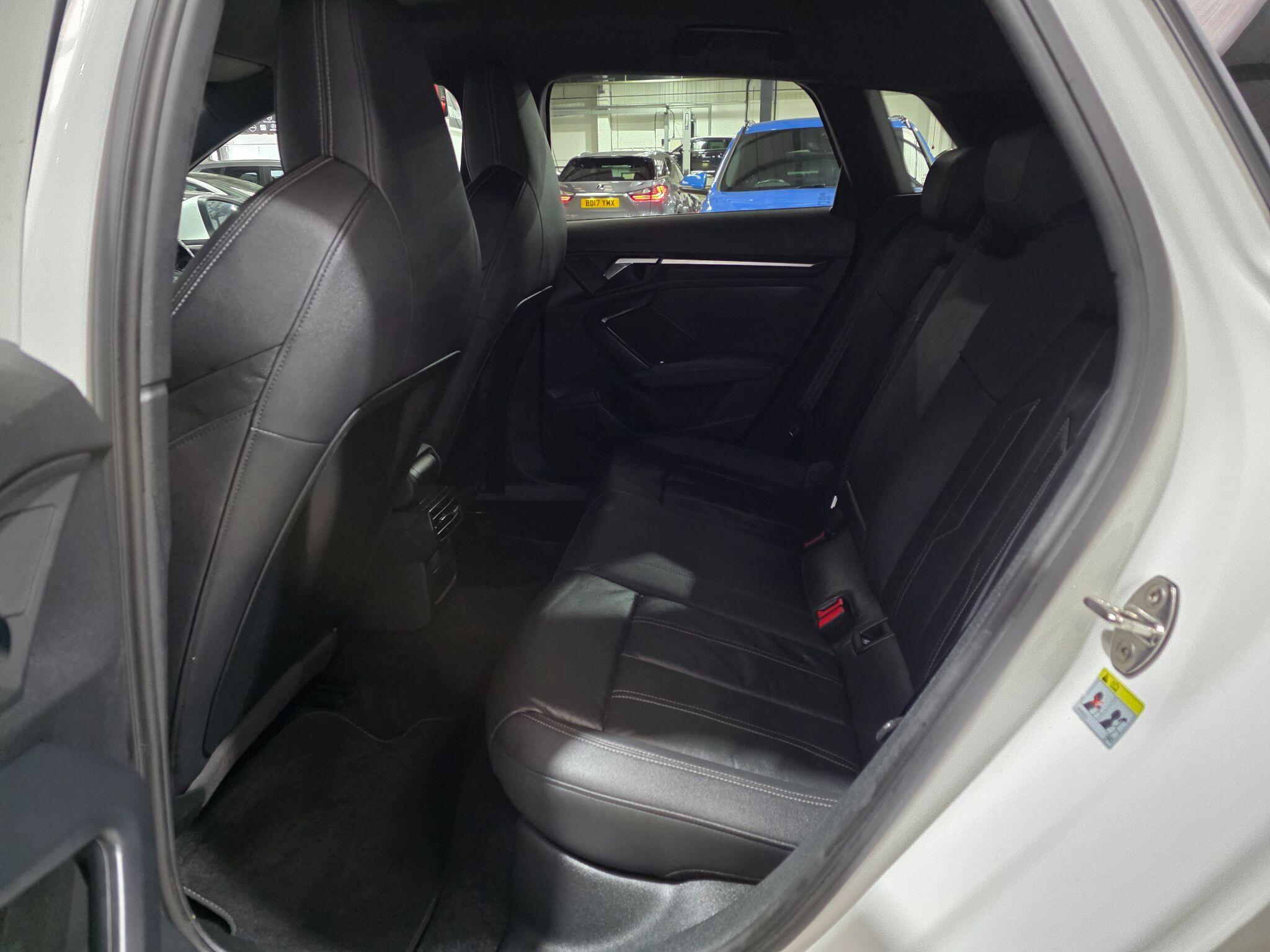 Audi A3 view 24