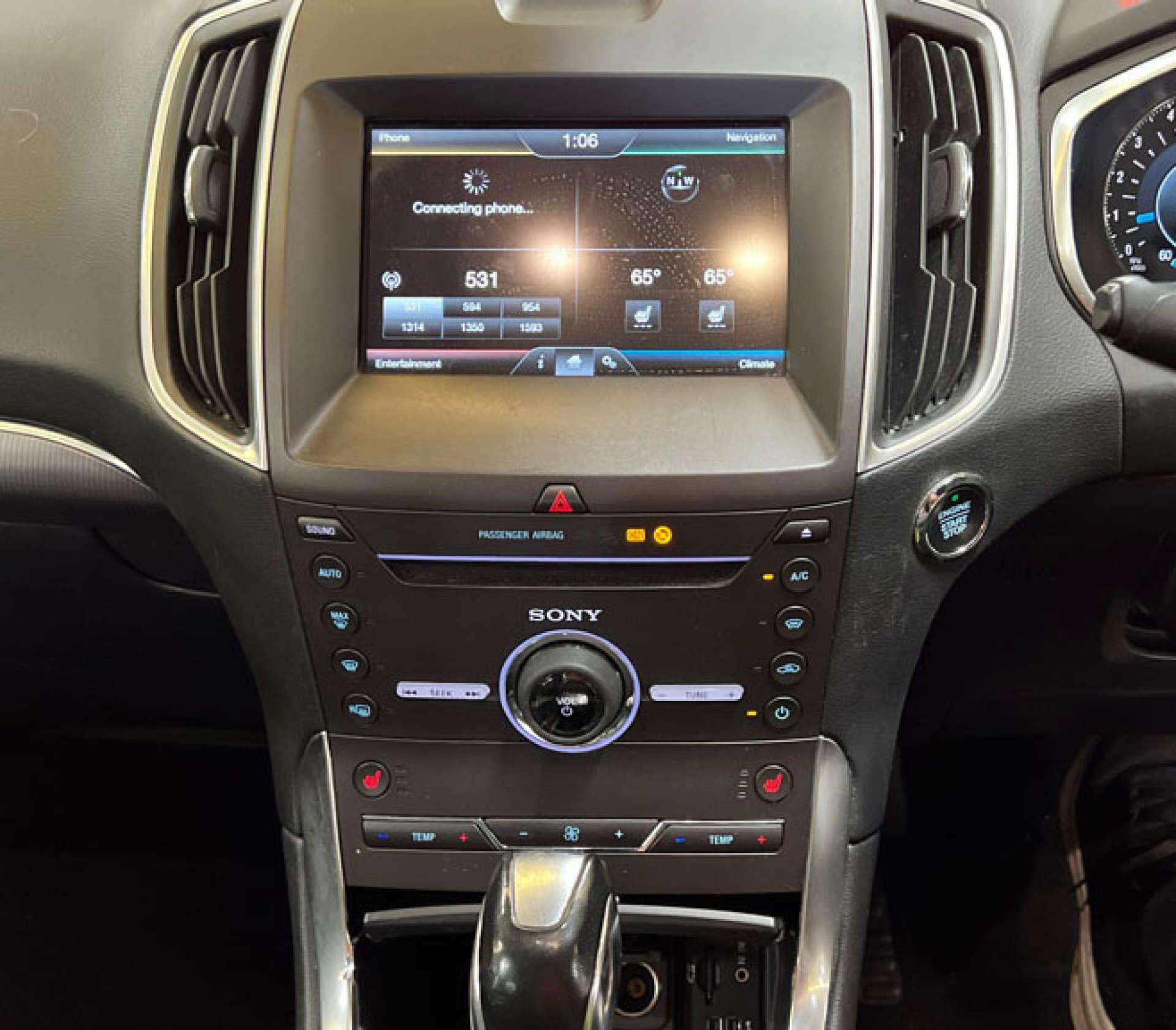 Ford S-Max view 2