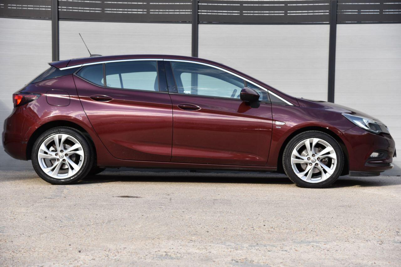 Vauxhall Astra view 7