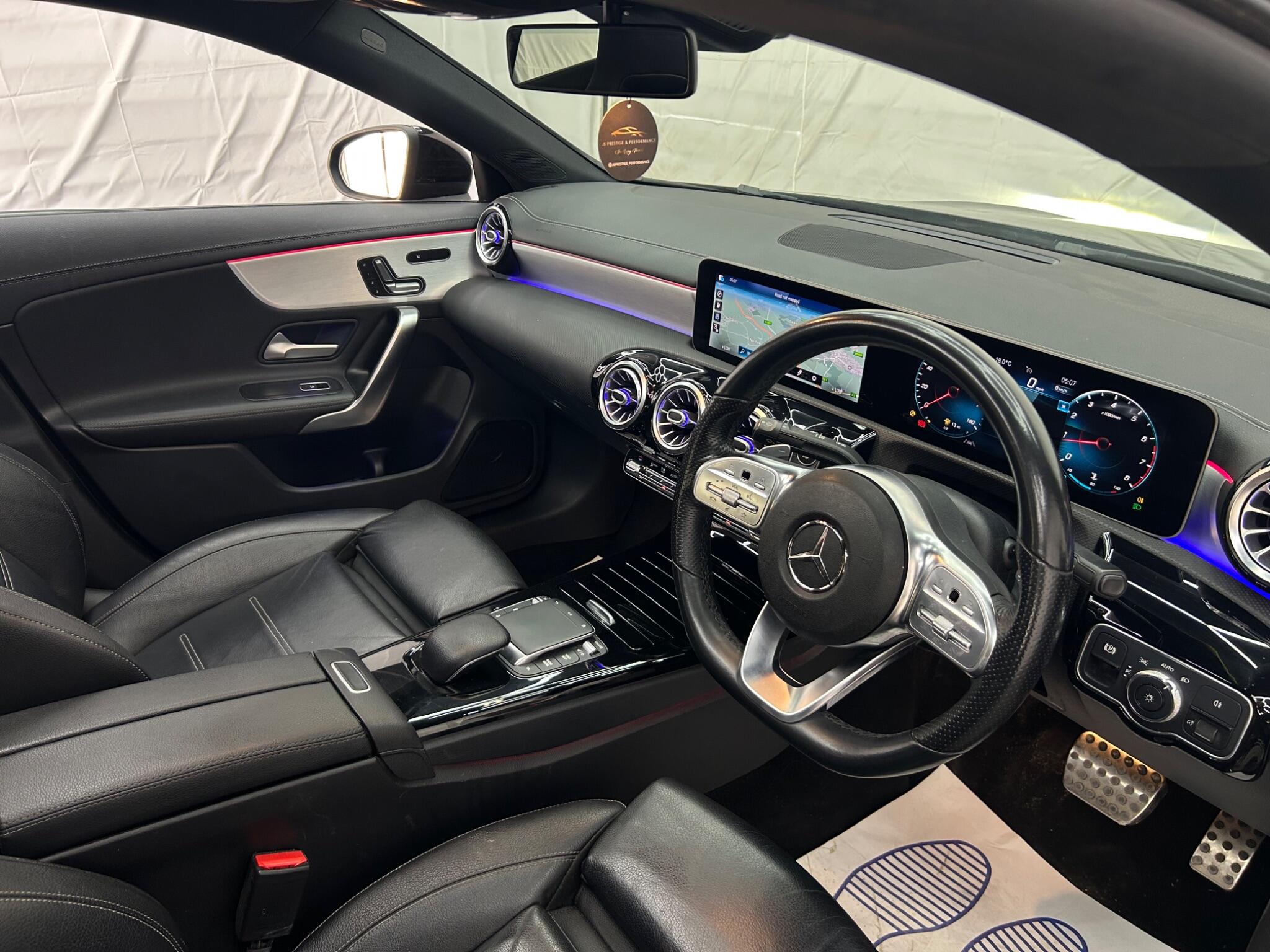 Mercedes-Benz Cla view 12