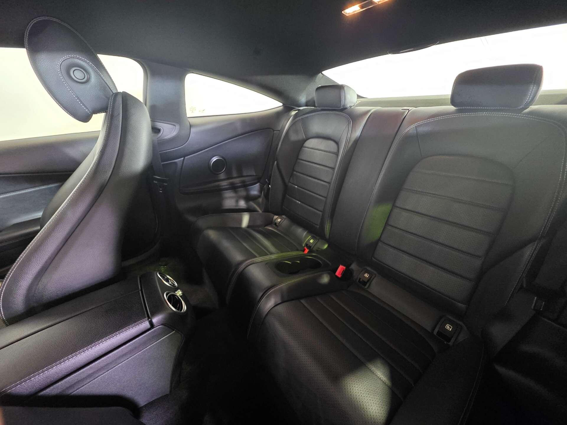 Mercedes-Benz C-Class view 43