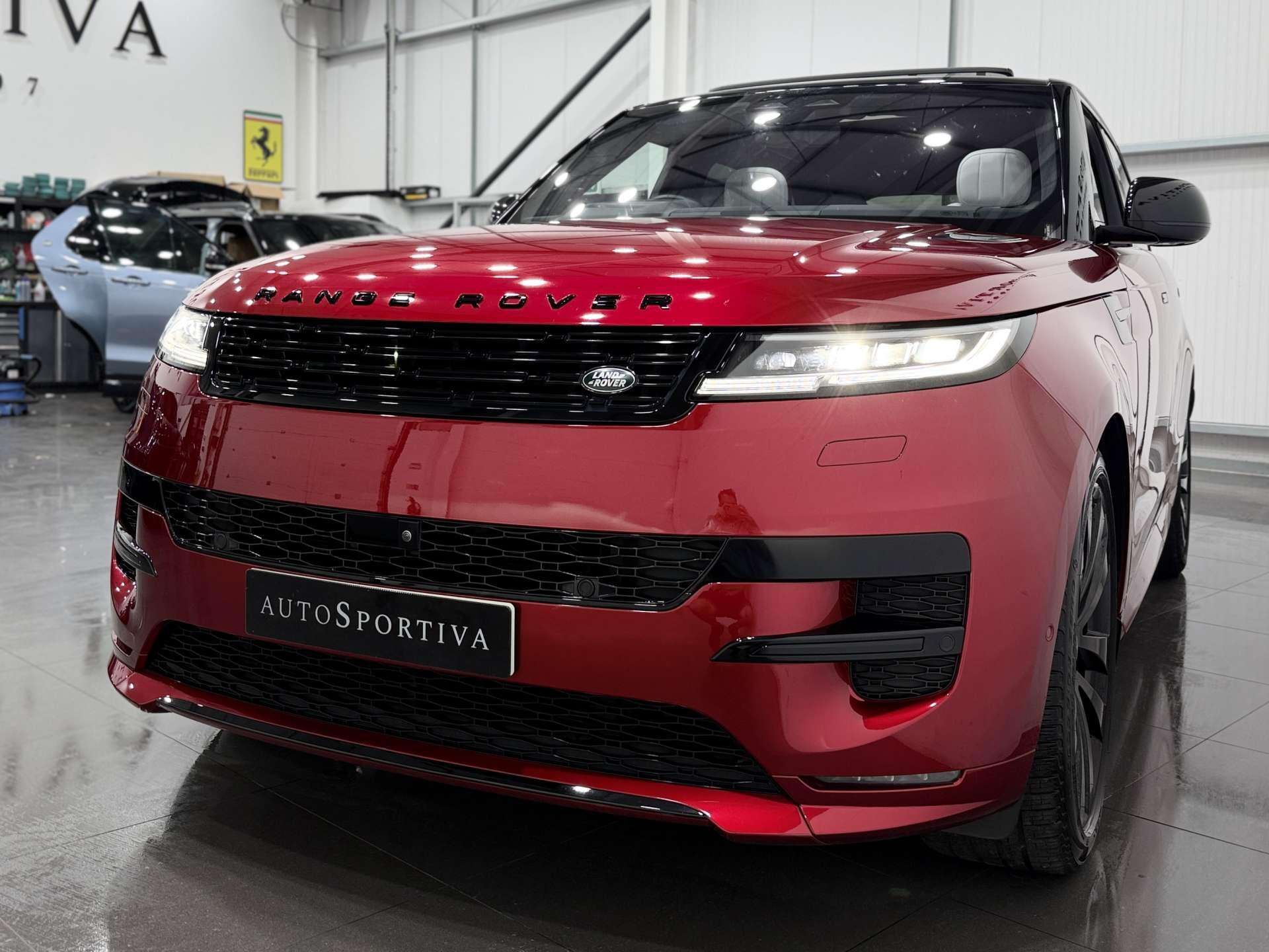 Land Rover Range Rover Sport view 9