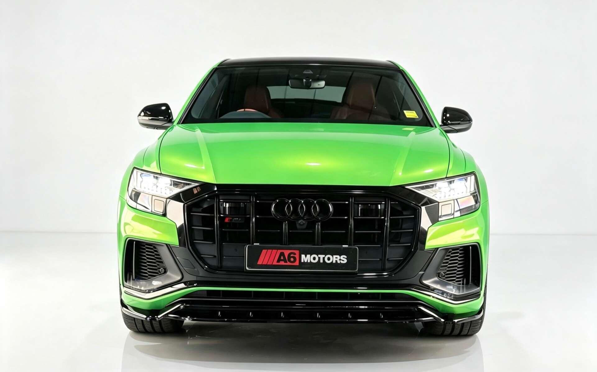 Audi SQ8 view 9