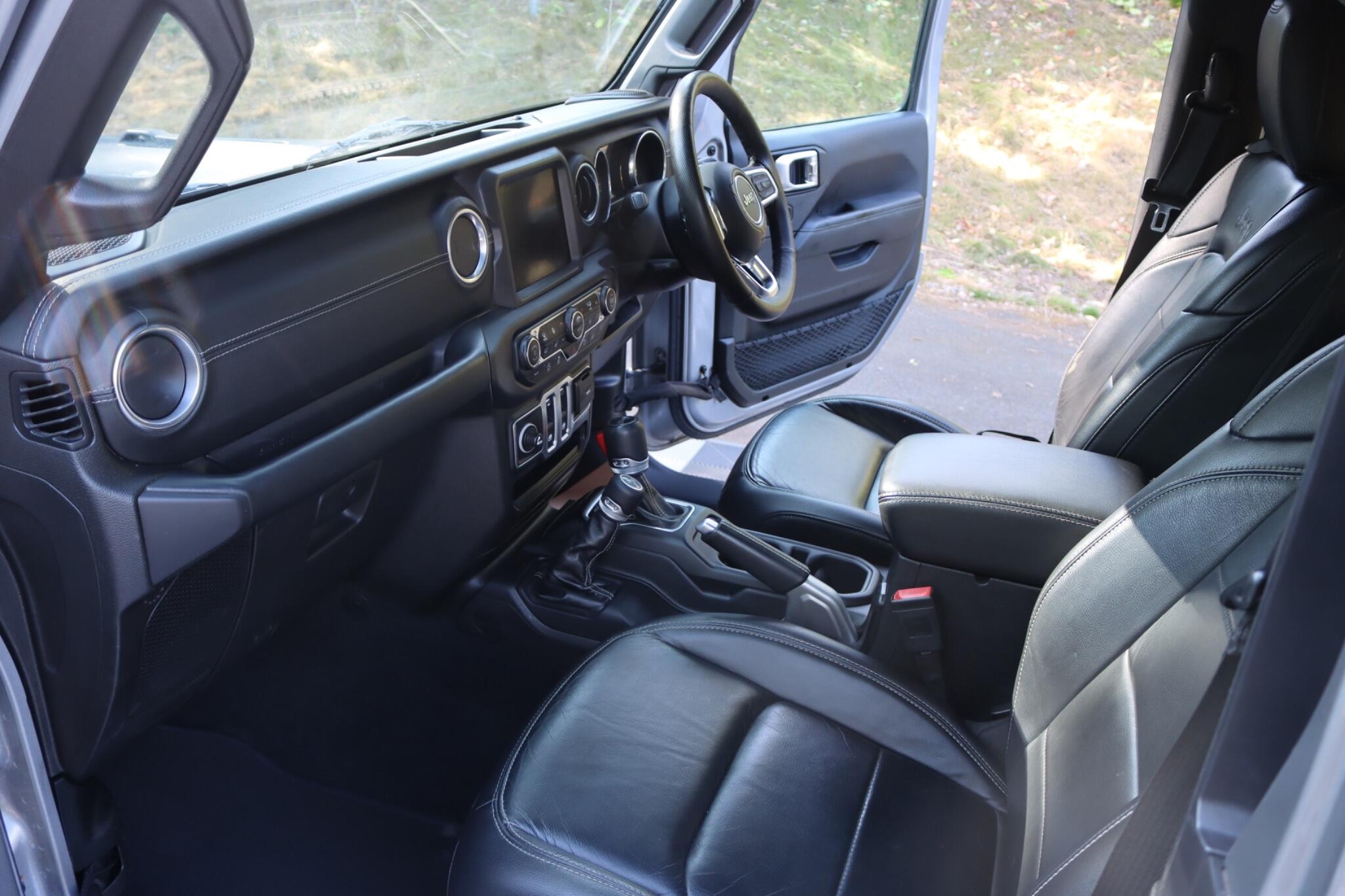 Jeep Wrangler view 30