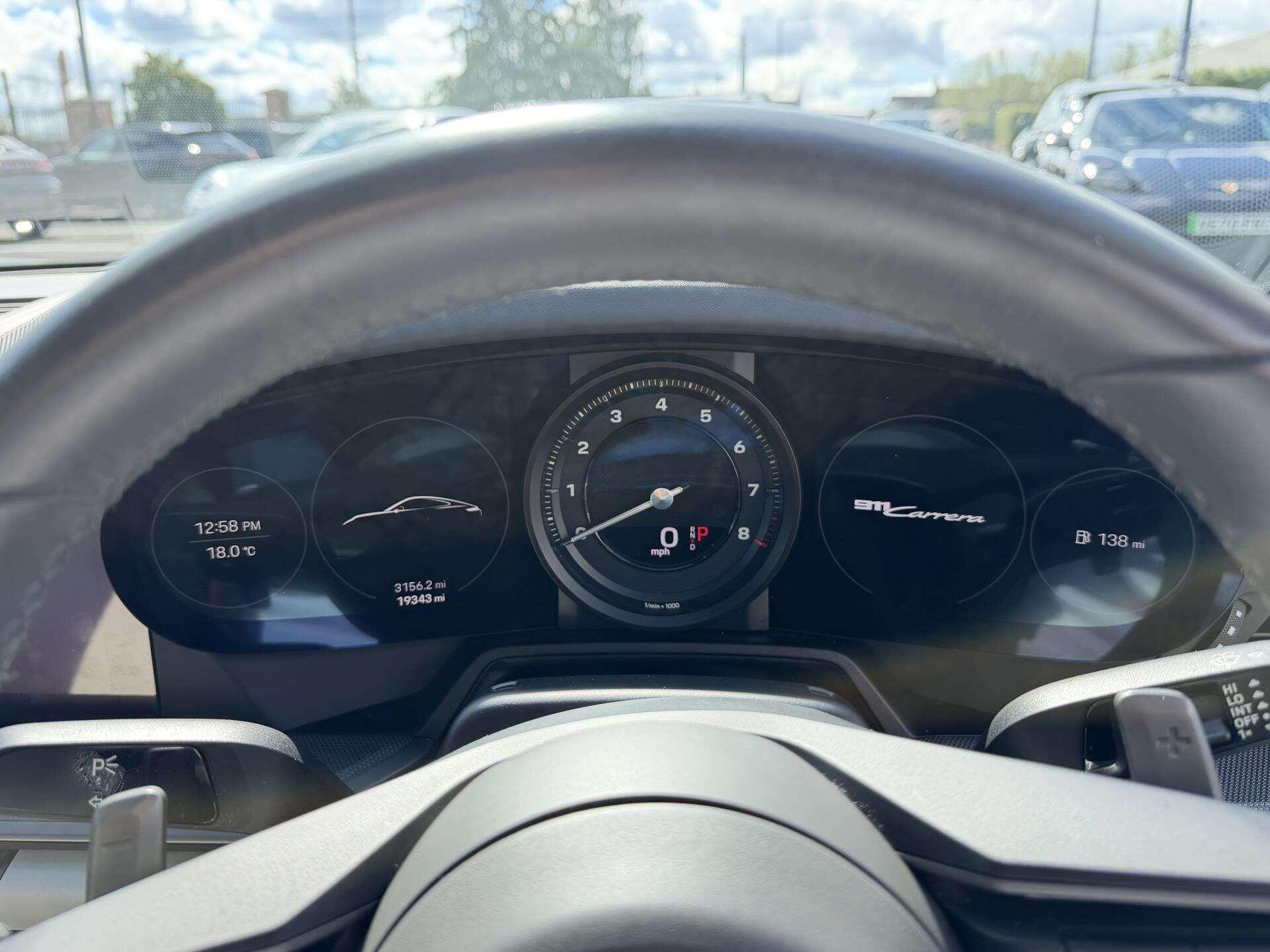 Porsche 911 view 20