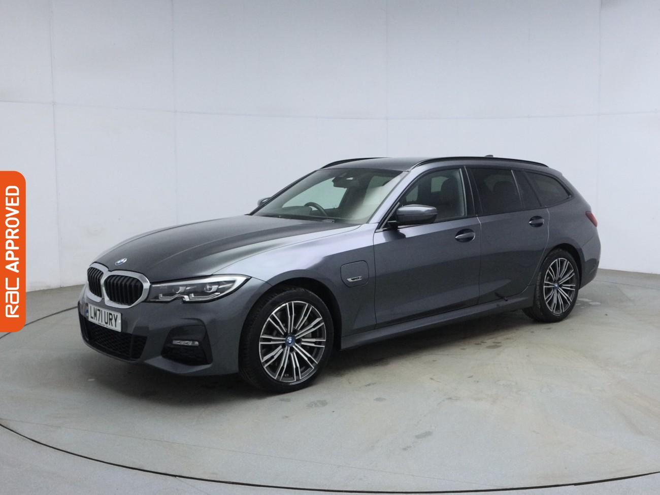BMW 3 Series view 32