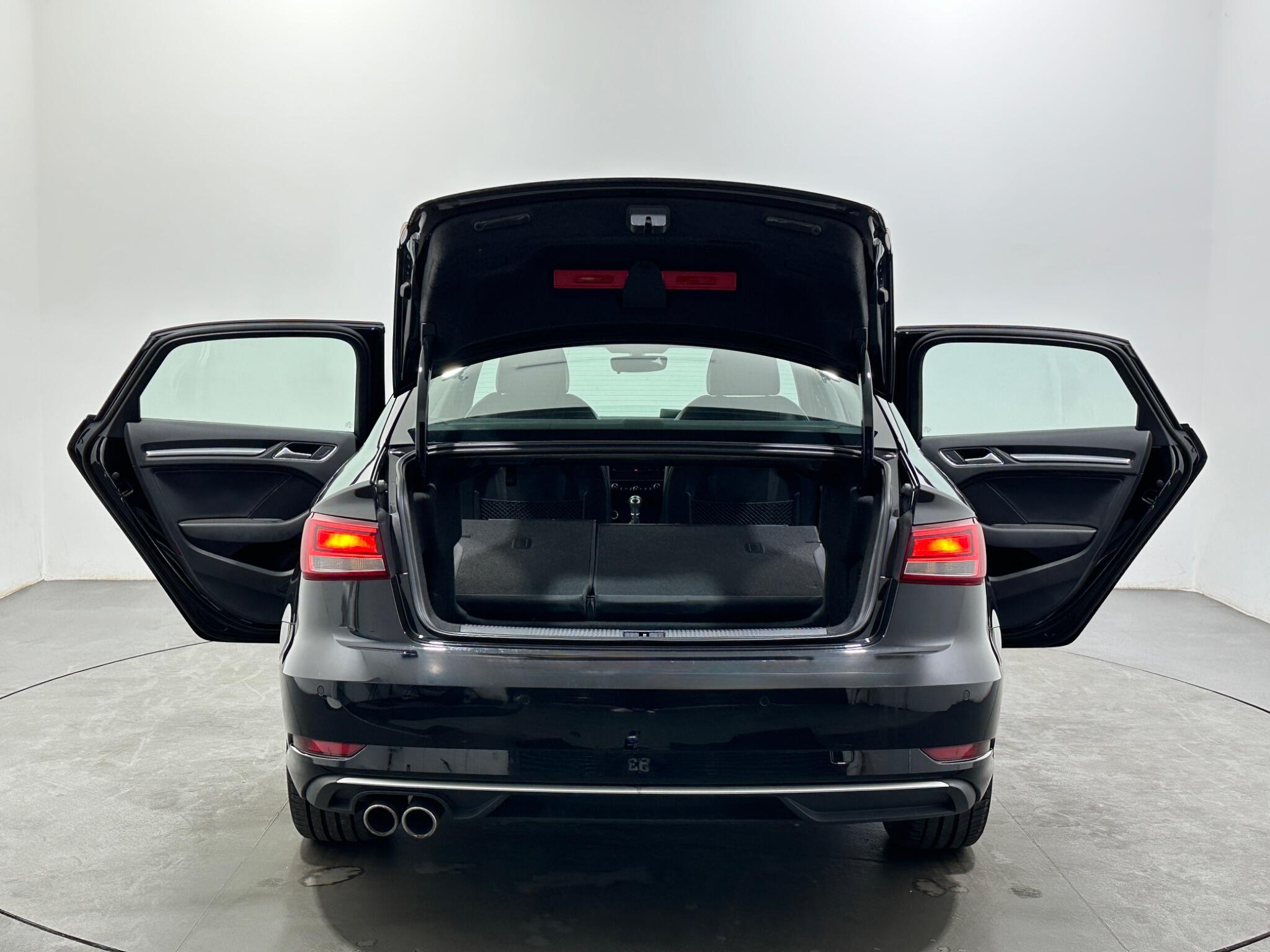 Audi A3 view 44