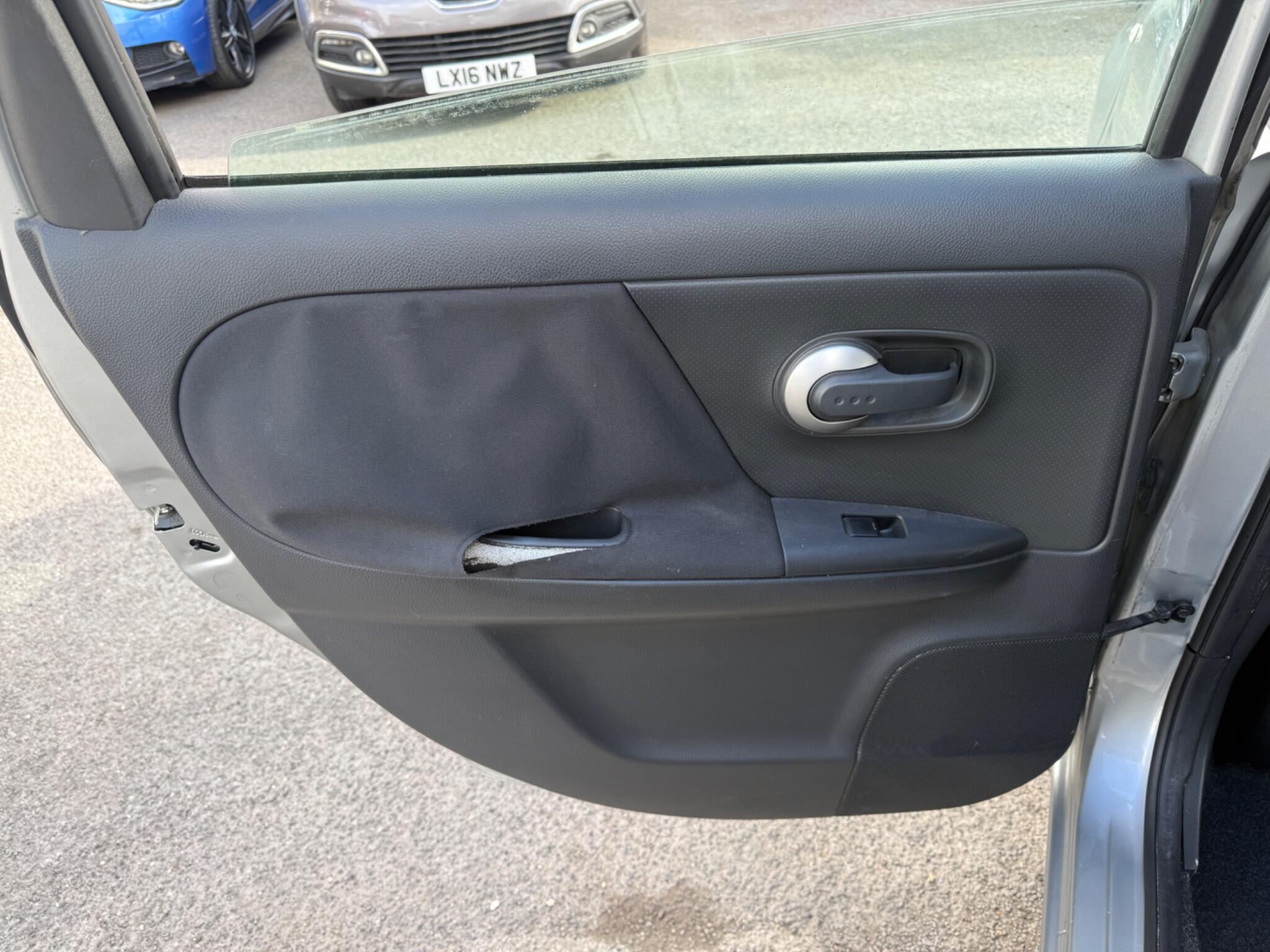 Nissan Note - Image 59