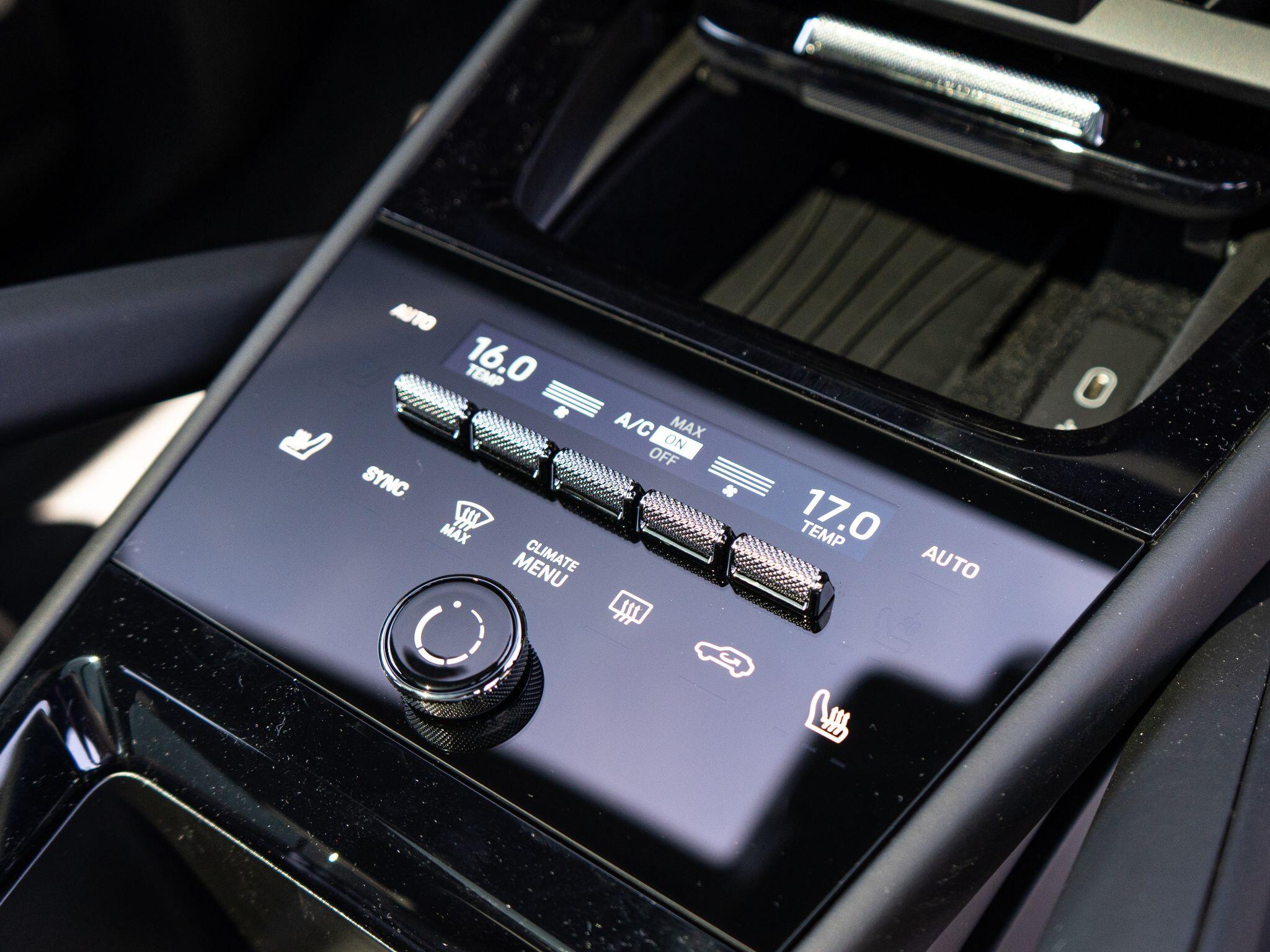 Porsche Cayenne view 46