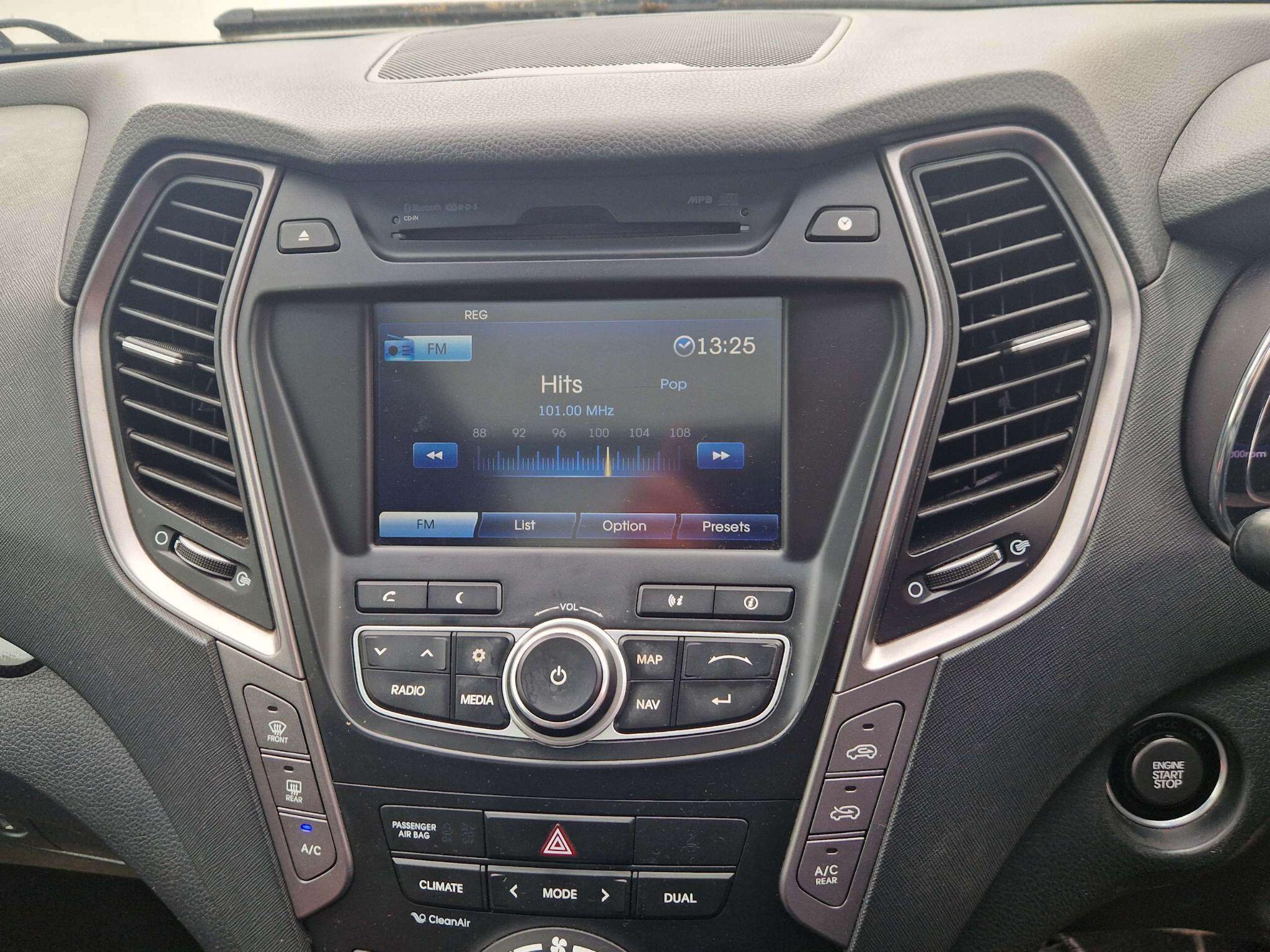 Hyundai Santa FE view 12