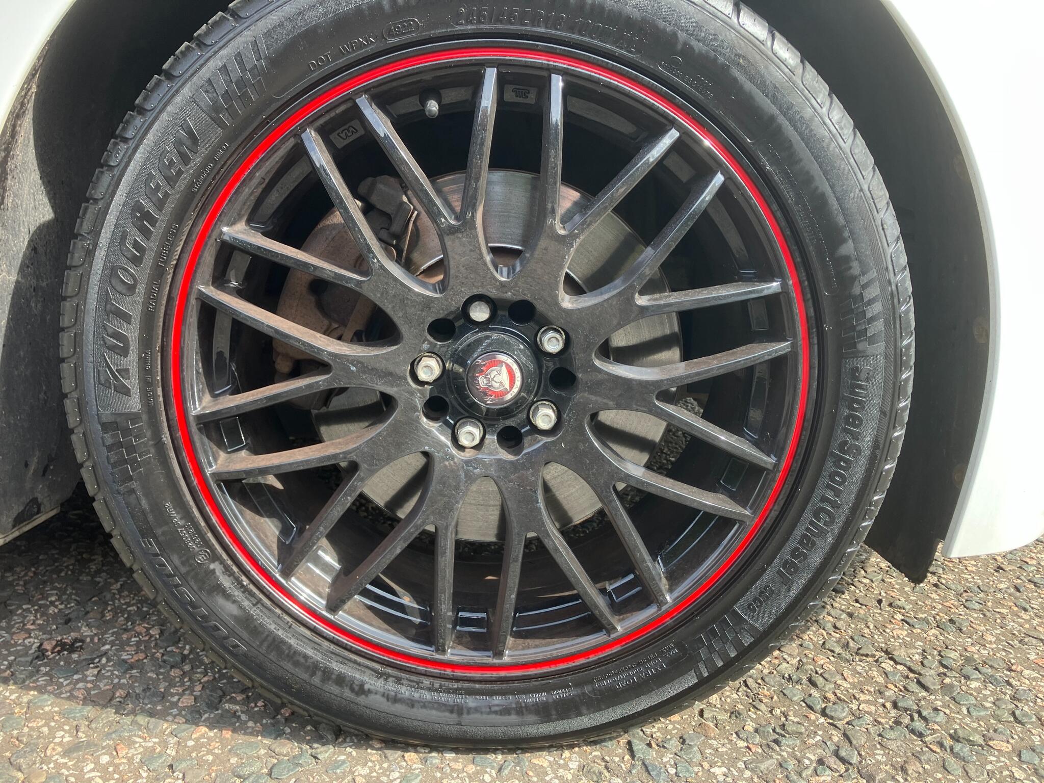 Jaguar XF view 38